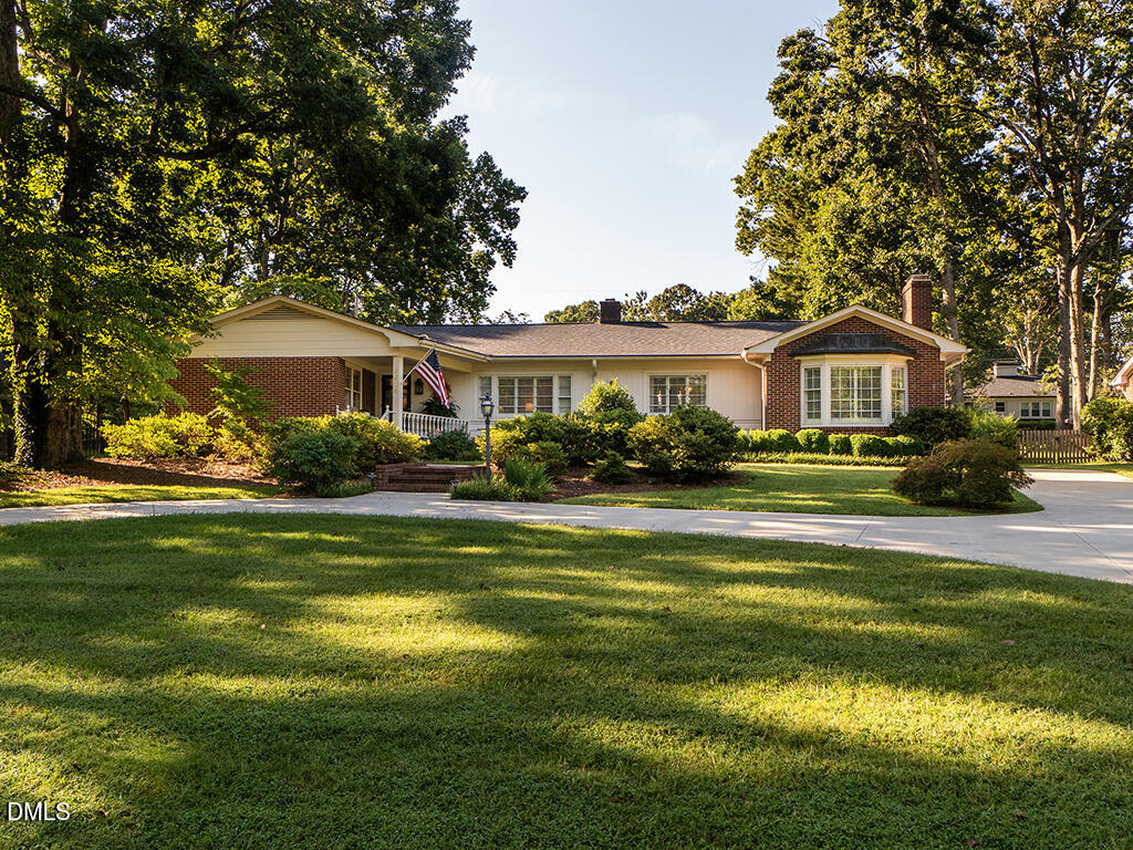 2216 Canterbury Drive — photo