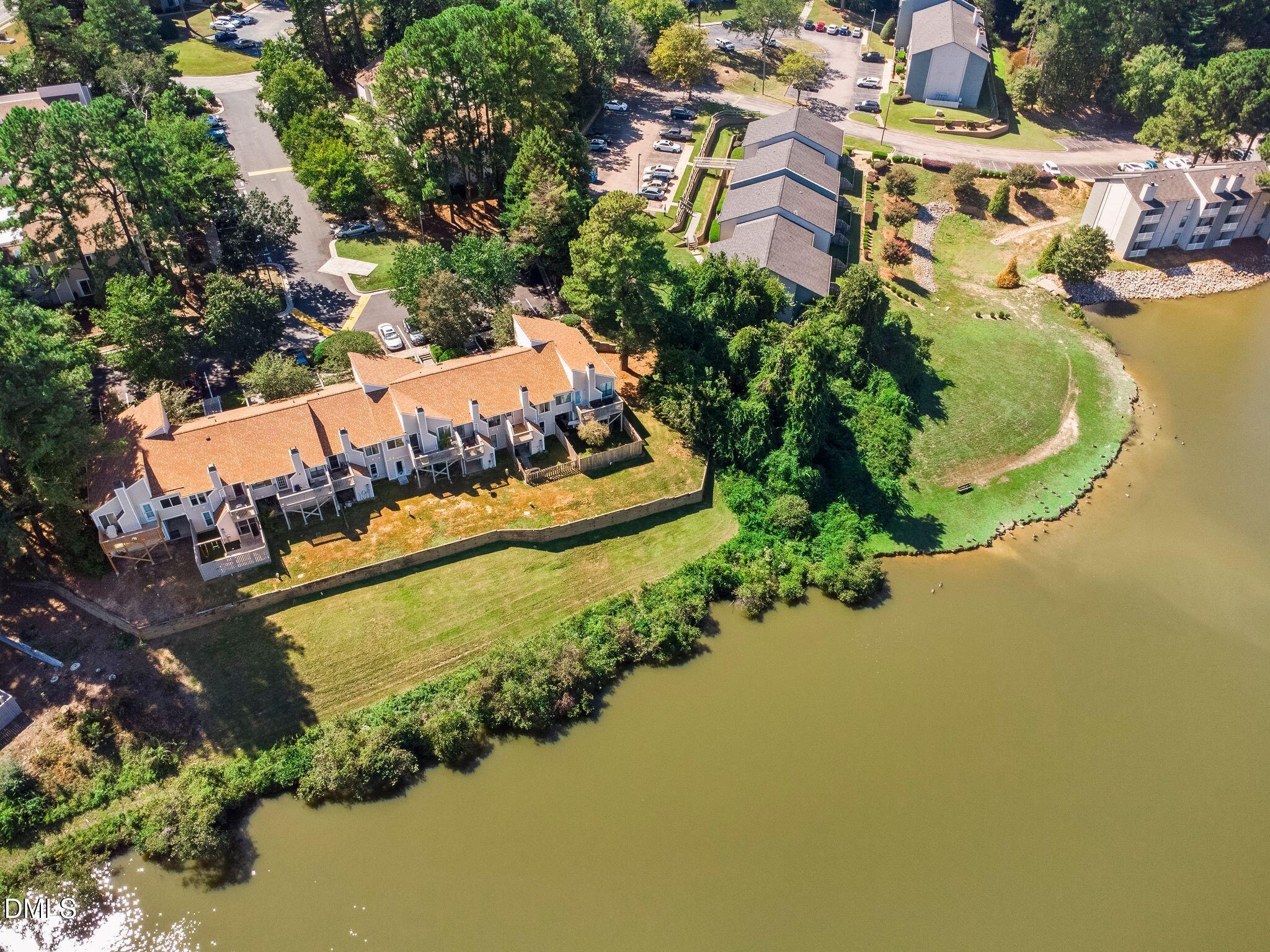 3904 Summerwood Court — photo