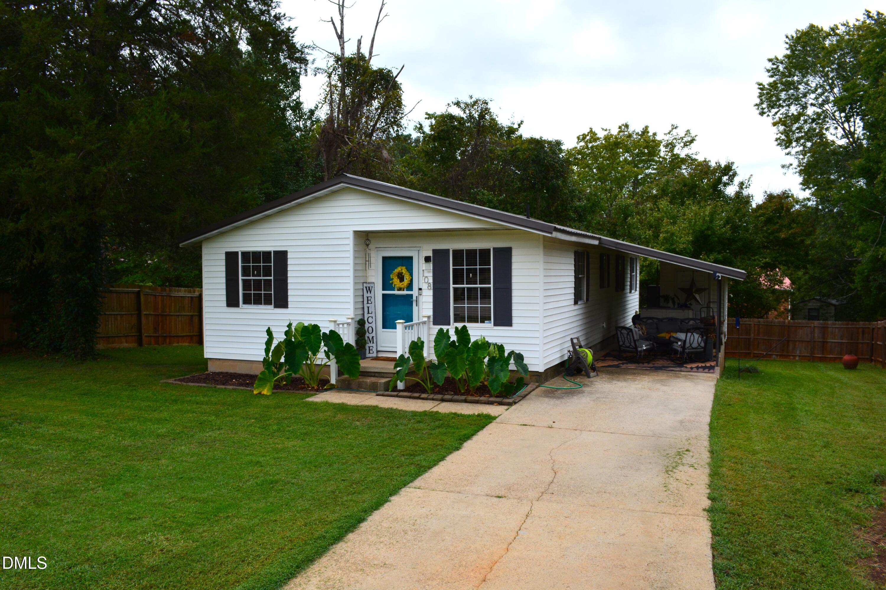 108 Scott Circle — photo