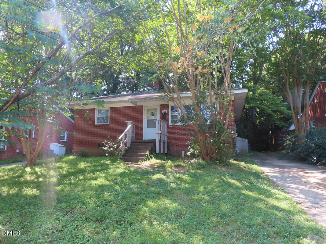 108 Isley Street — photo