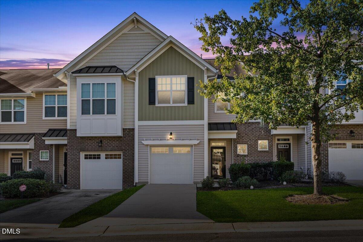 7209 Ladbrooke Street — photo