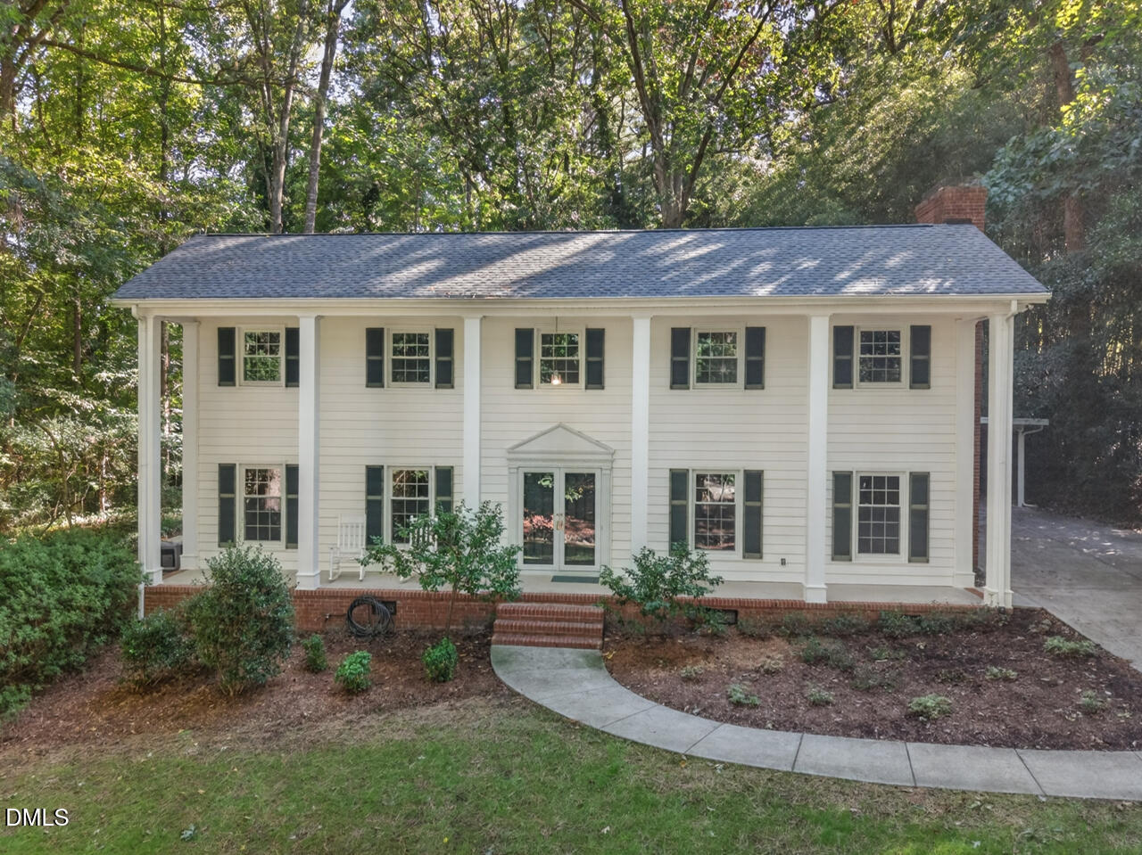 13 Winthrop Court — photo