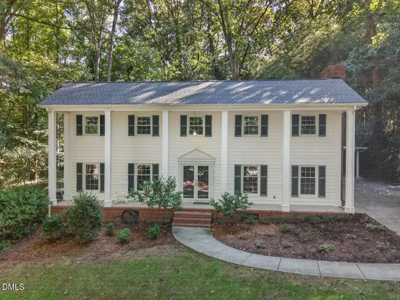 13 Winthrop Court — photo
