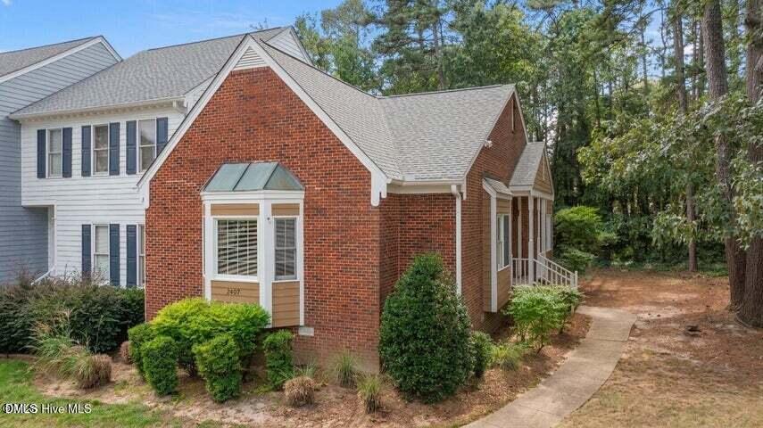 8407 Wycombe Lane — photo