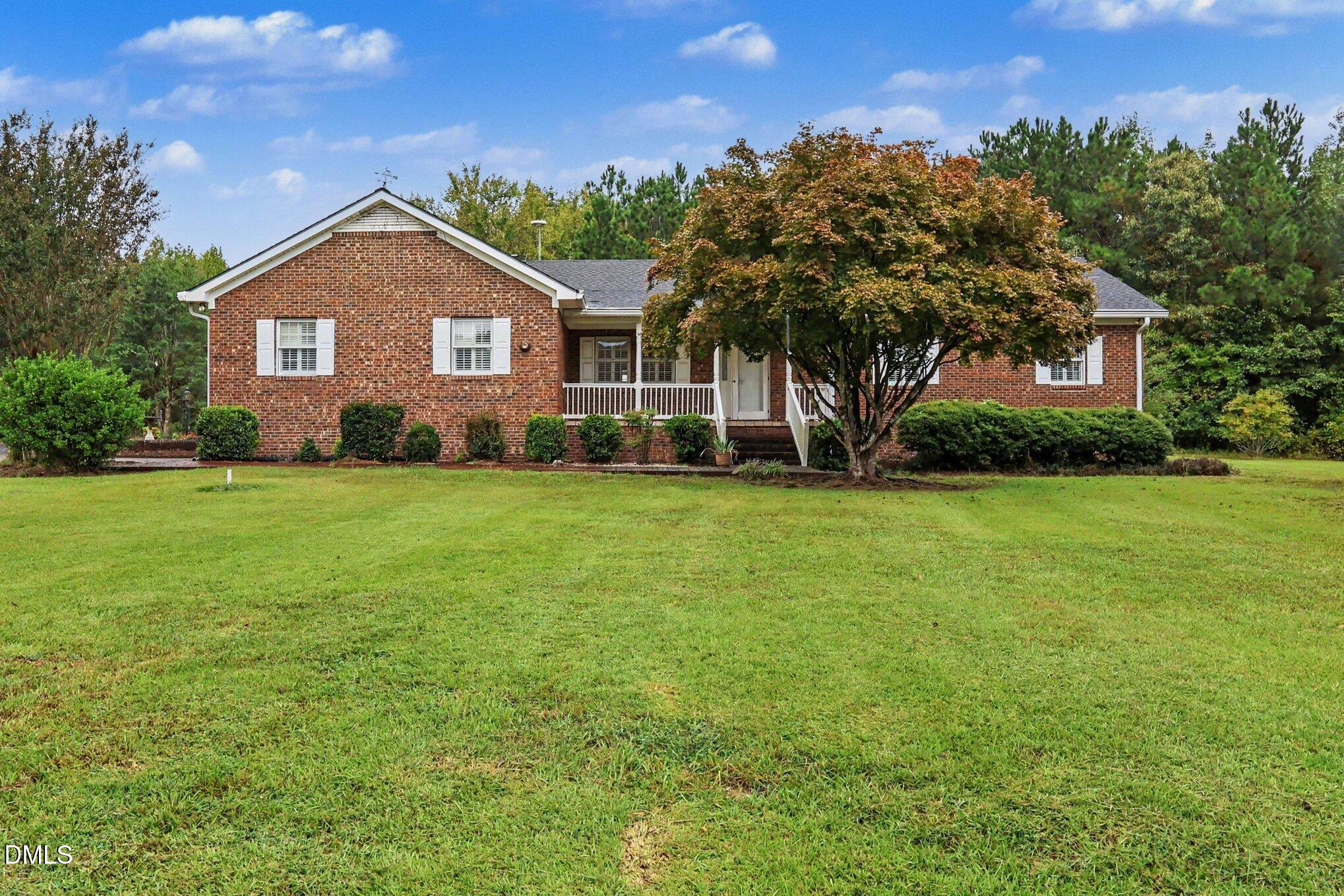 2577 Richardson Road — photo