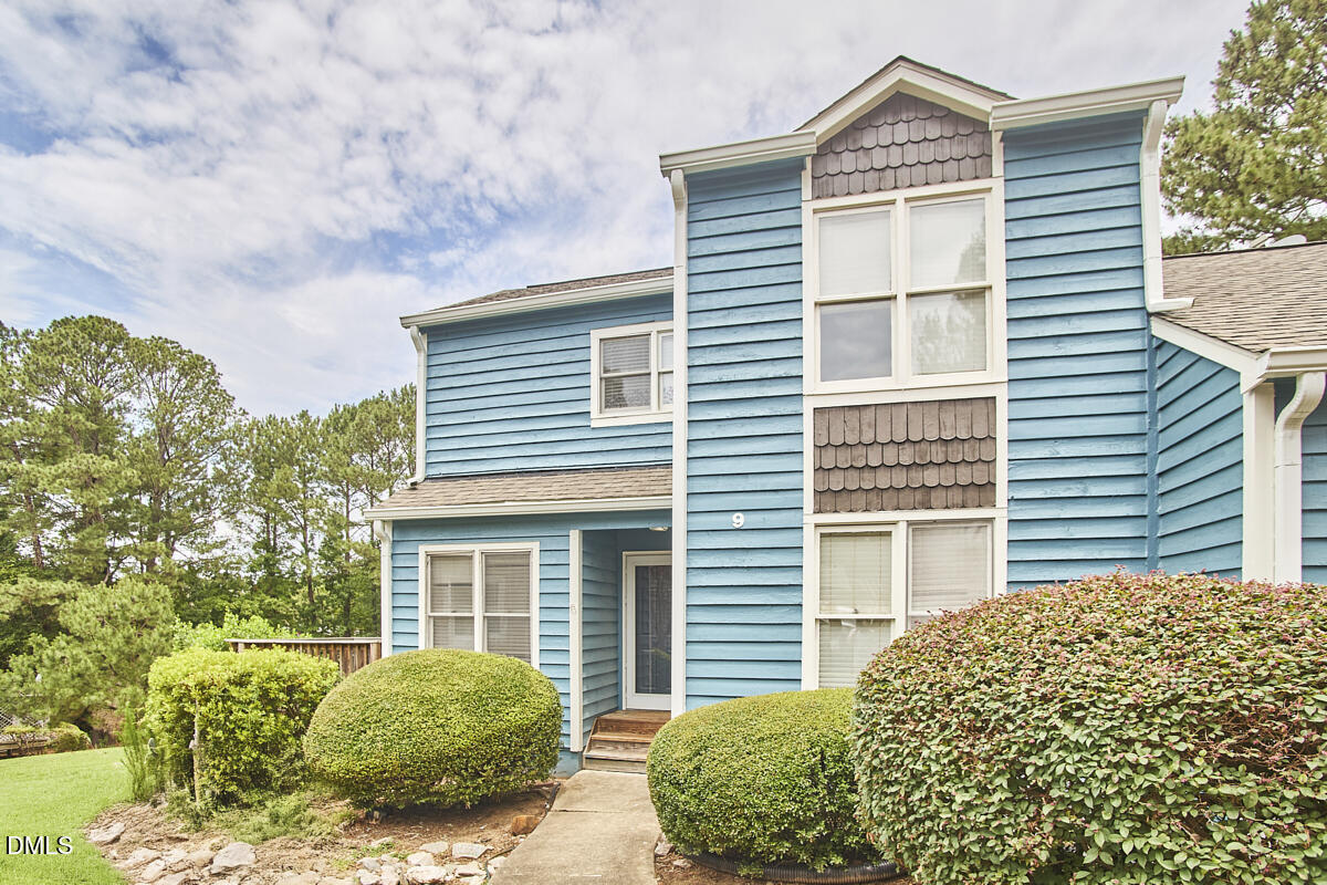 9 Hickory Wood Square — photo