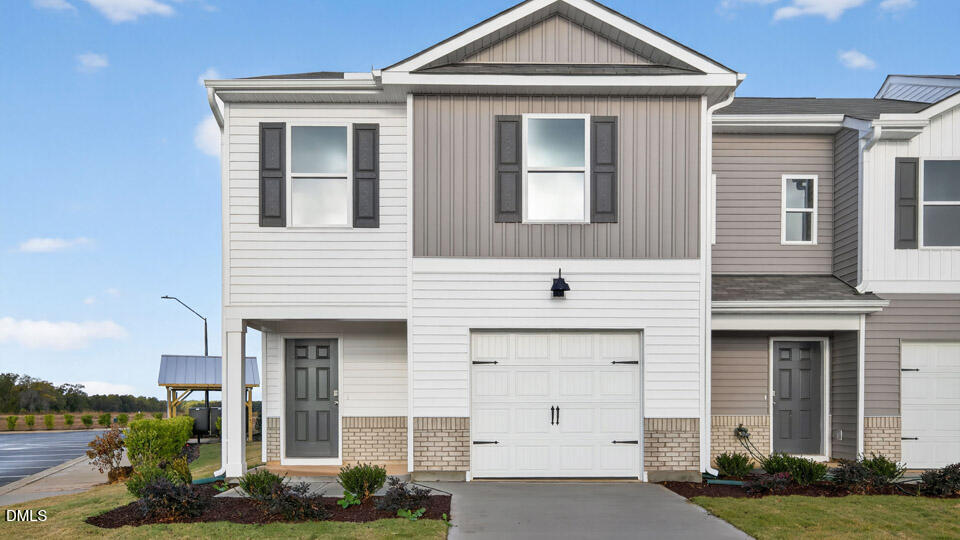 14 Bee Garden Court — photo