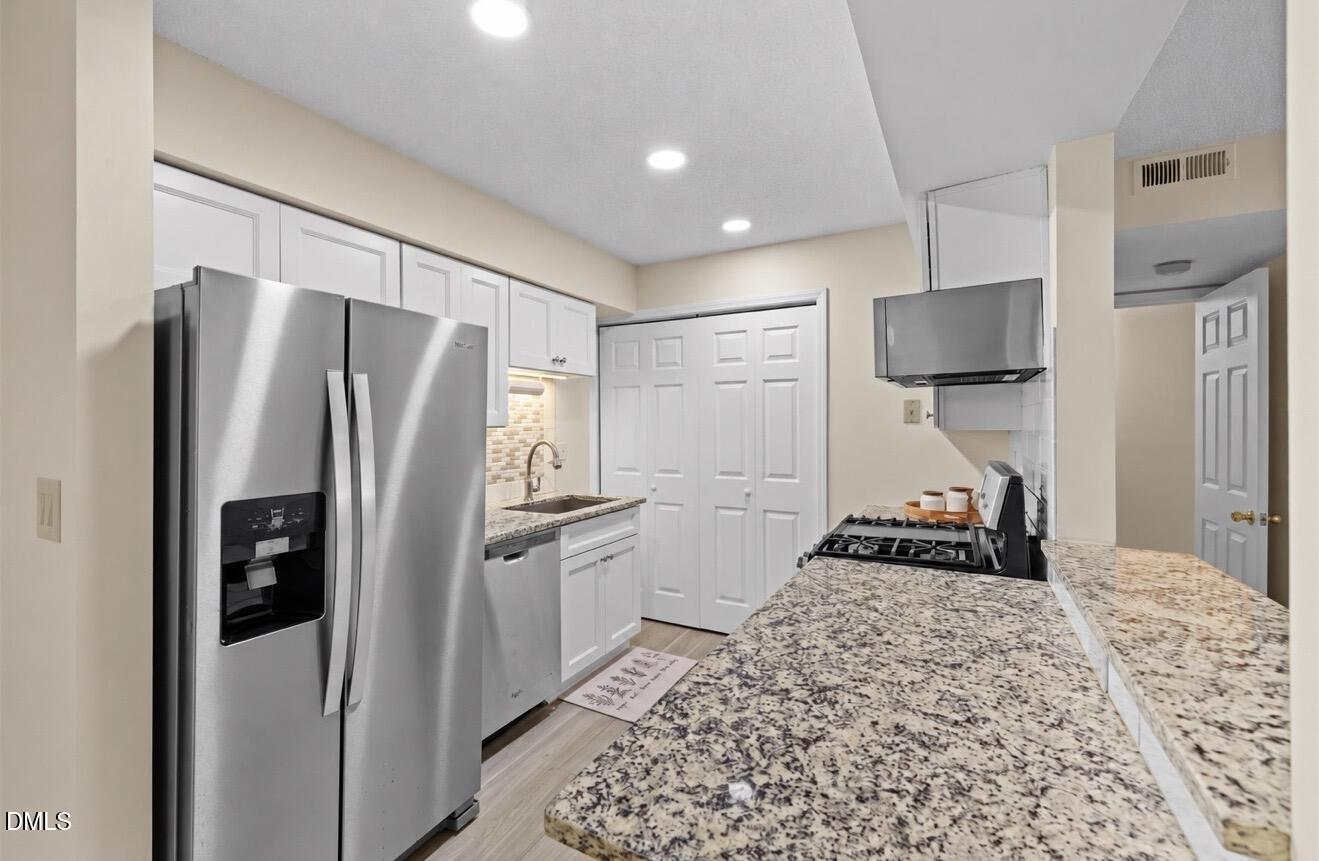 1301 Hillbrow Lane 203 — photo