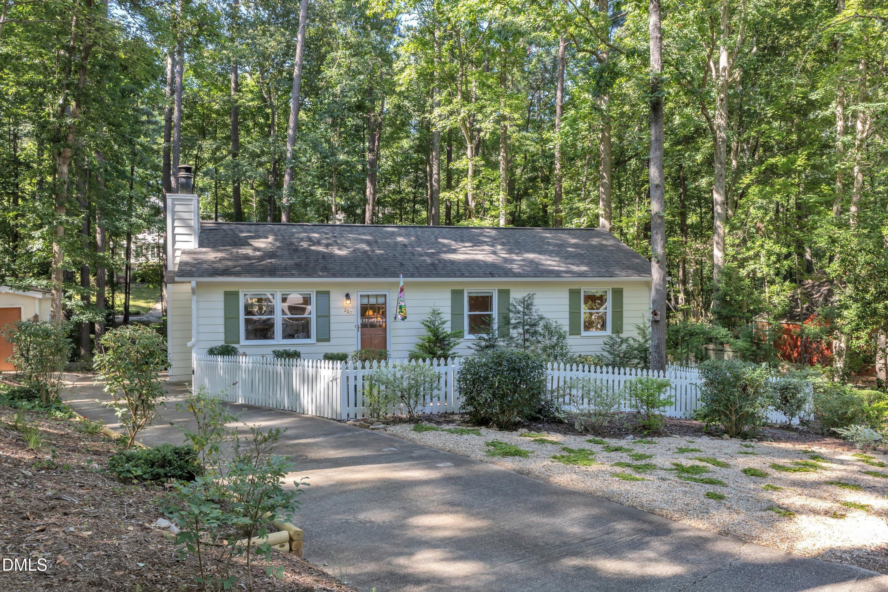 207 Honeysuckle Lane — photo