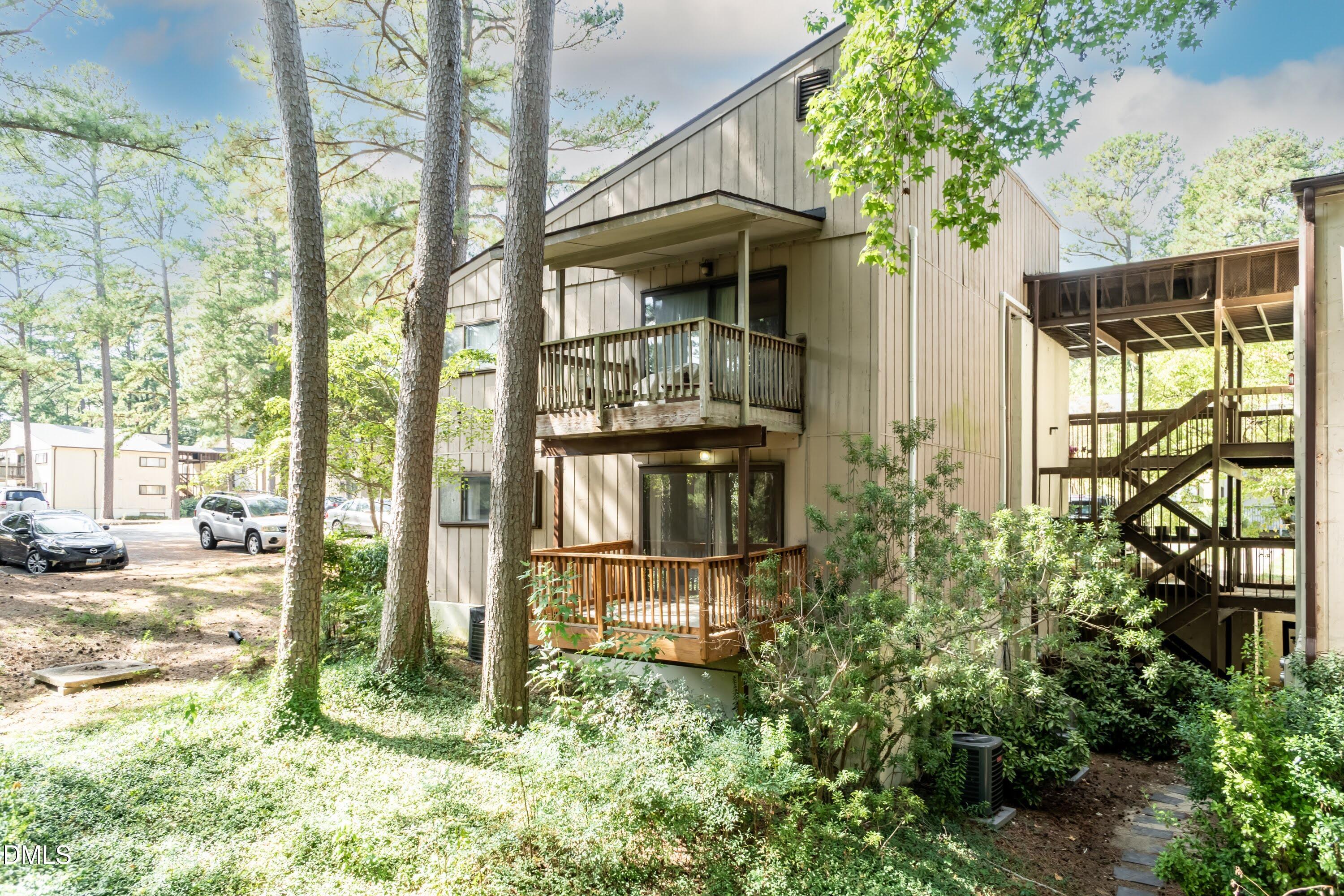 647 Pine Ridge Place — photo