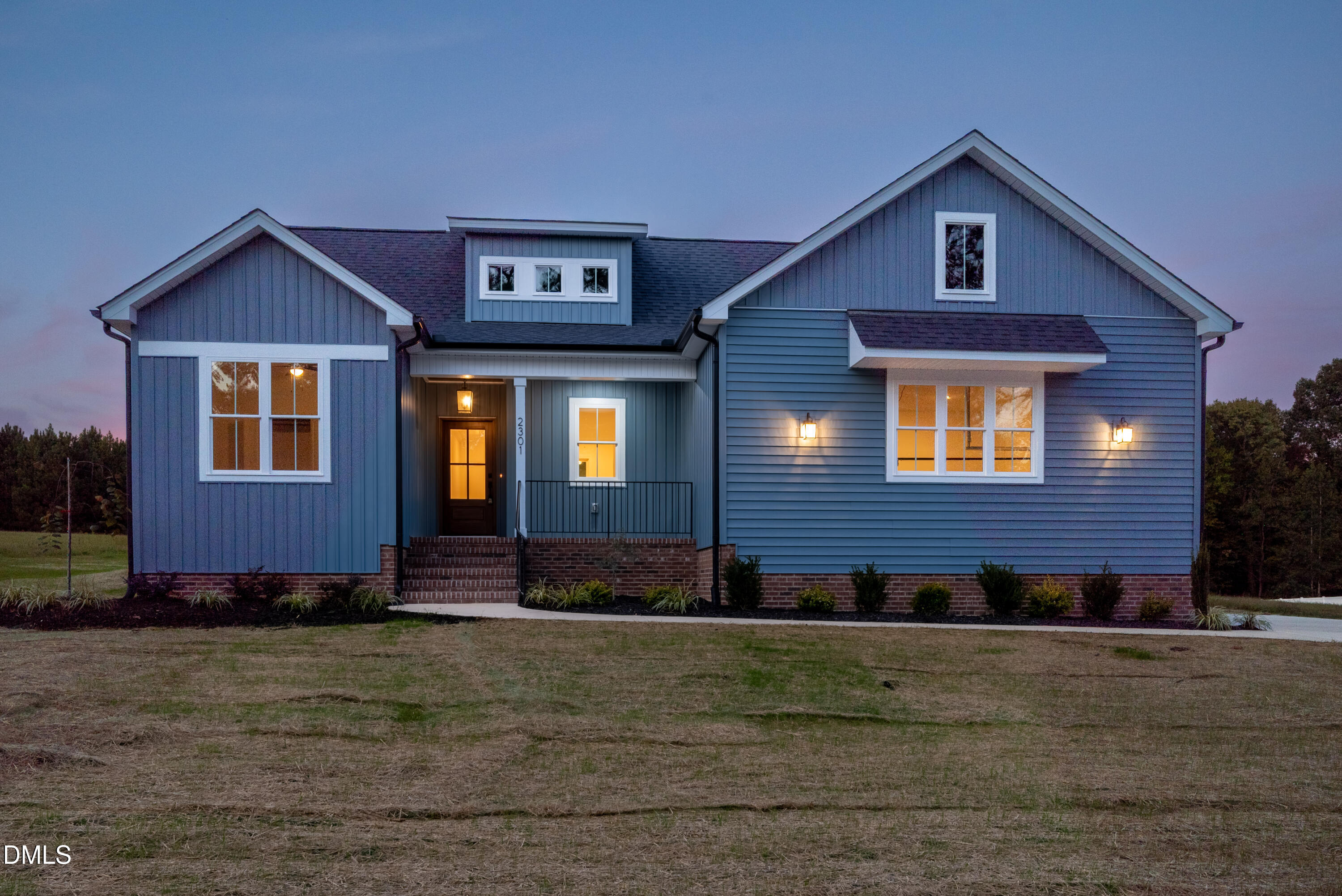 2301 Peachtree Hills Road — photo