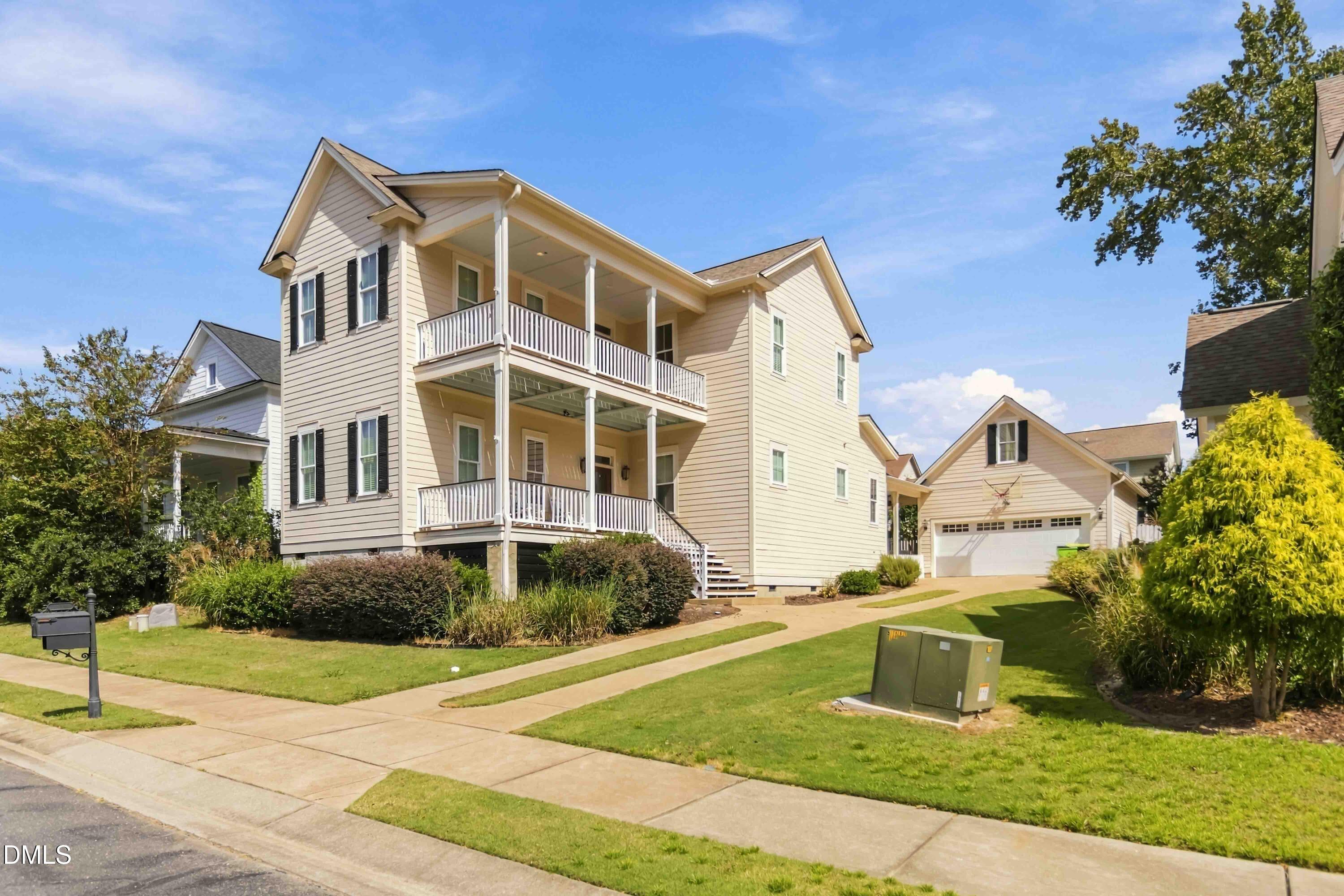 90 Ellen Circle — photo