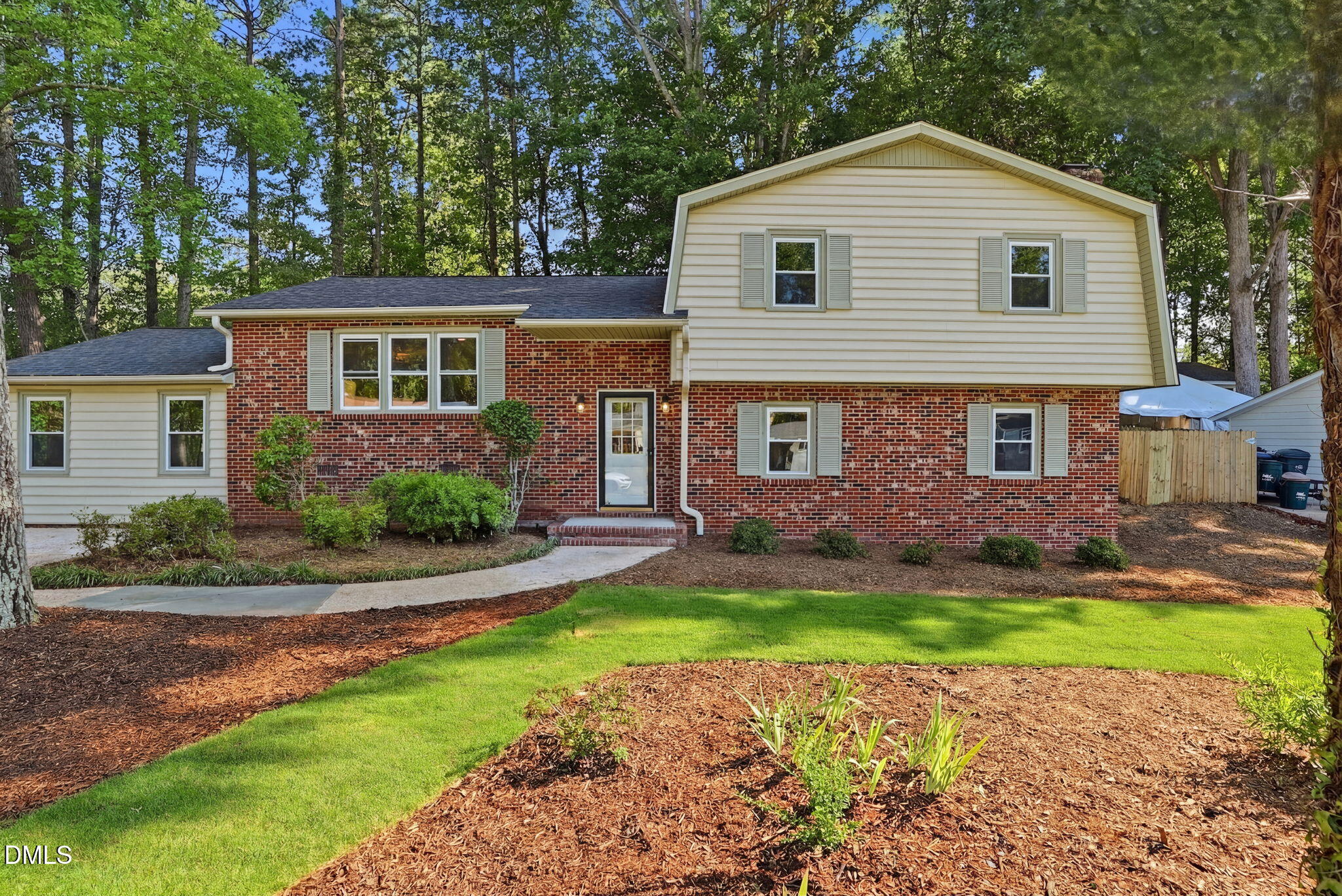 803 Roanoke Drive — photo