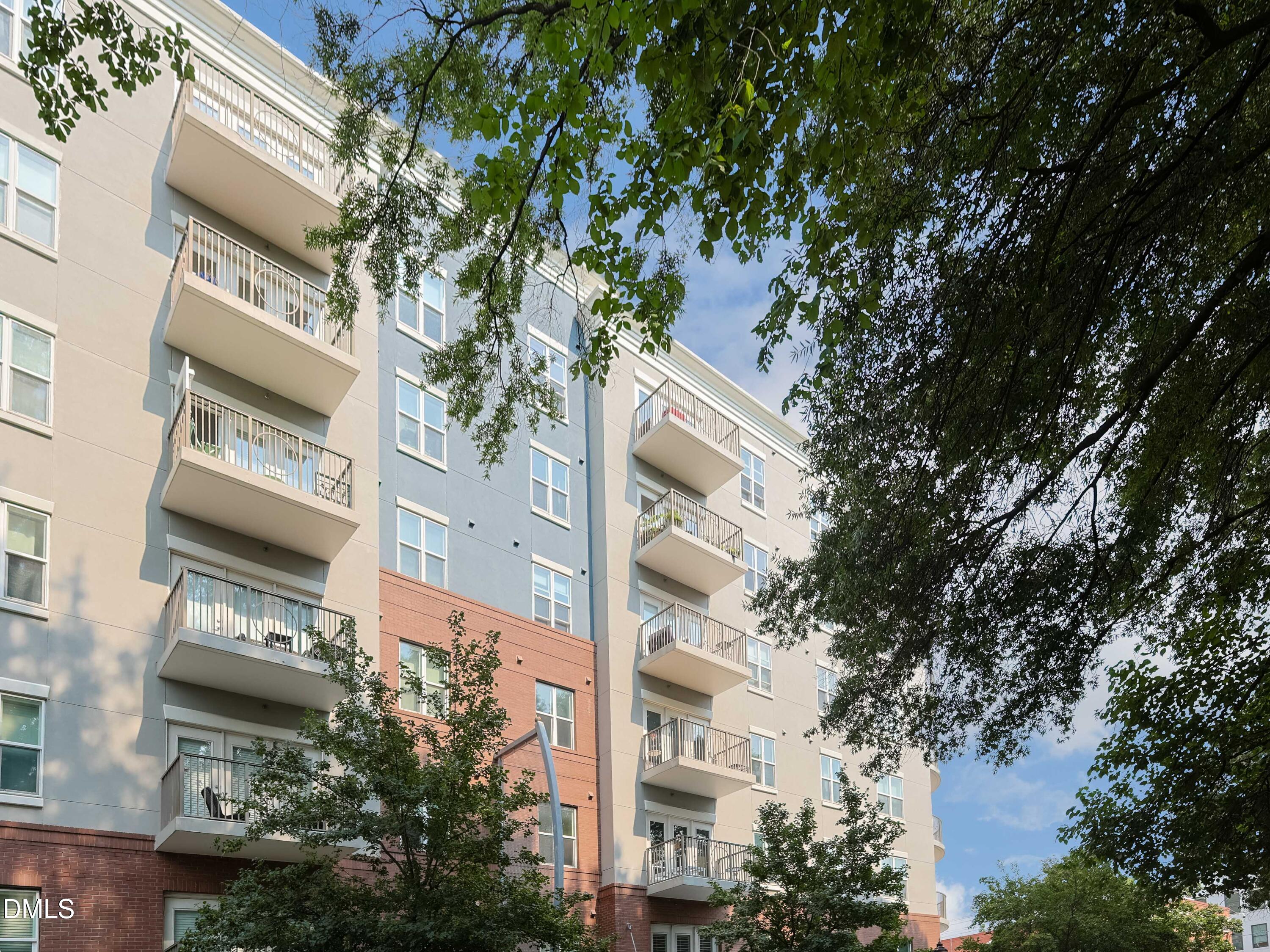 222 Glenwood Avenue Unit 410 — photo