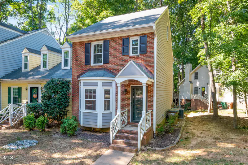 115 Hedgerow Court — photo