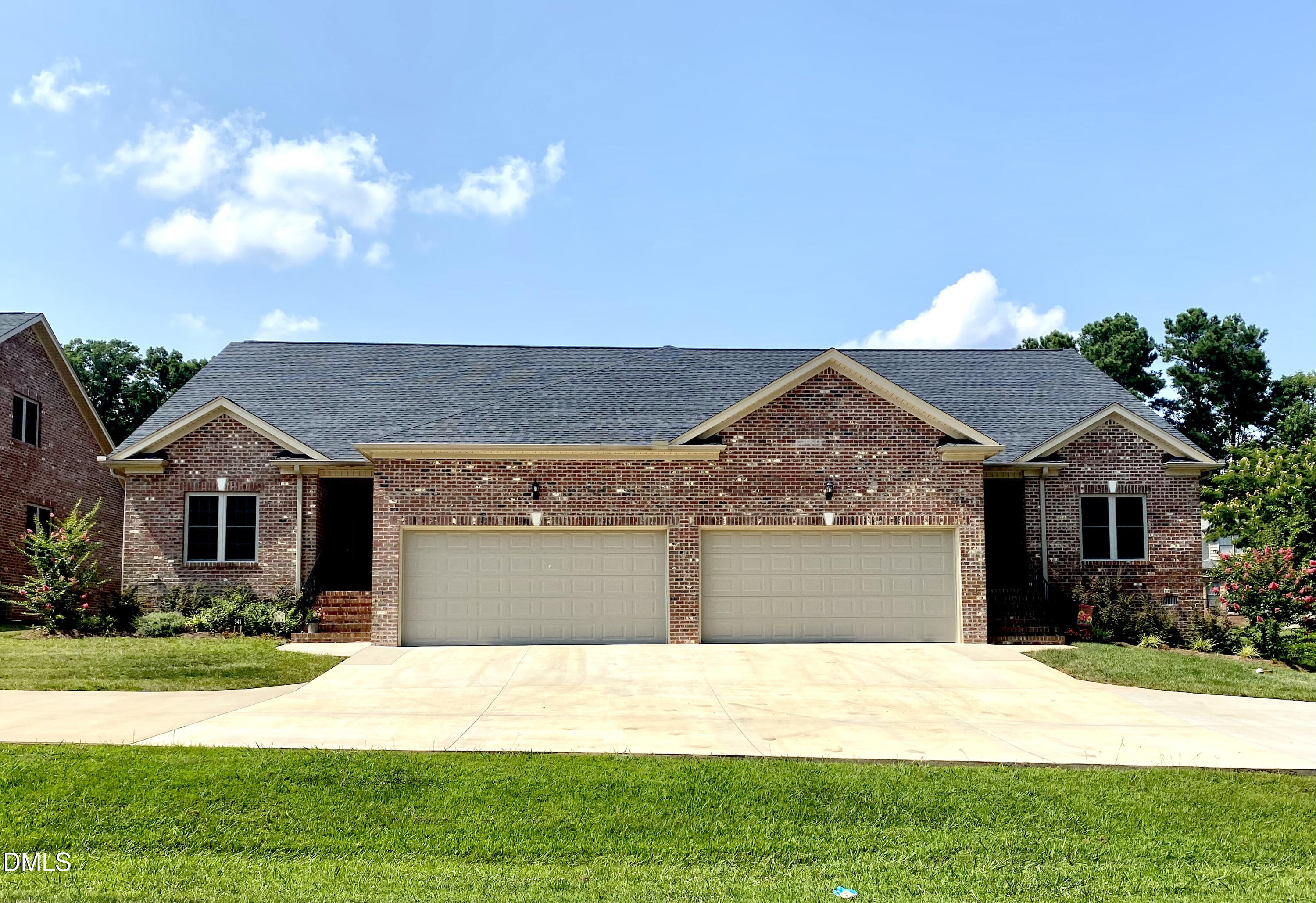921 Arrowhead Lane — photo