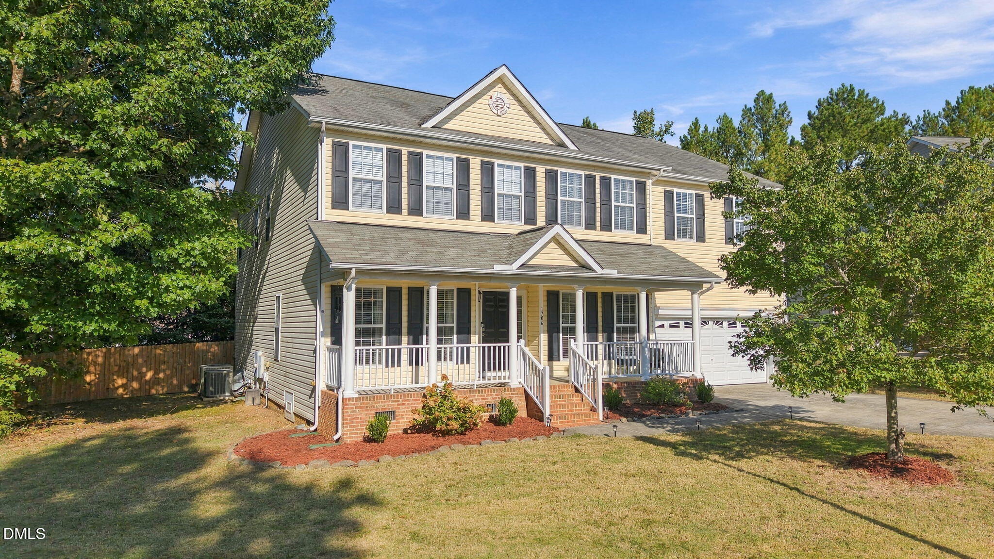 1706 Carnegie Court — photo