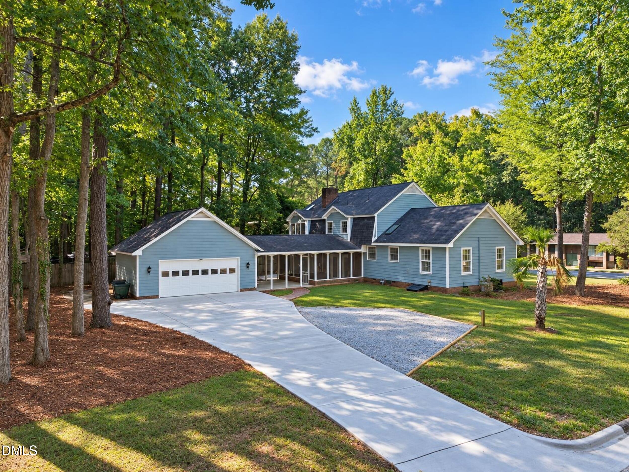 1320 Claymore Drive — photo