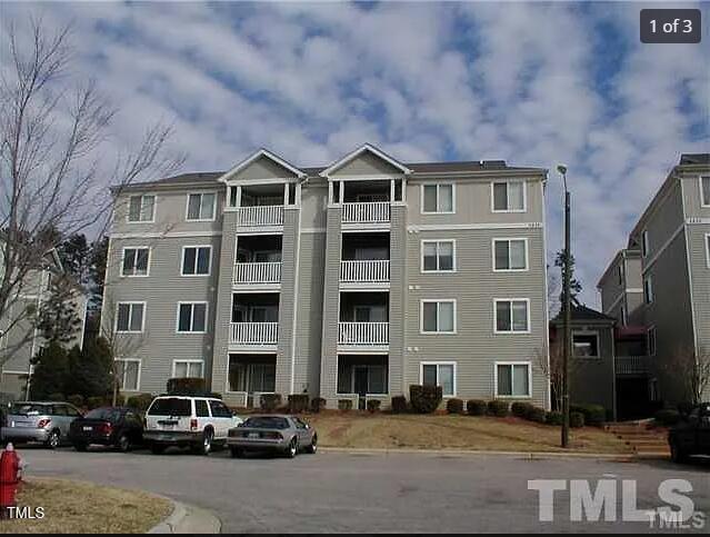 1241 University Court 304 — photo