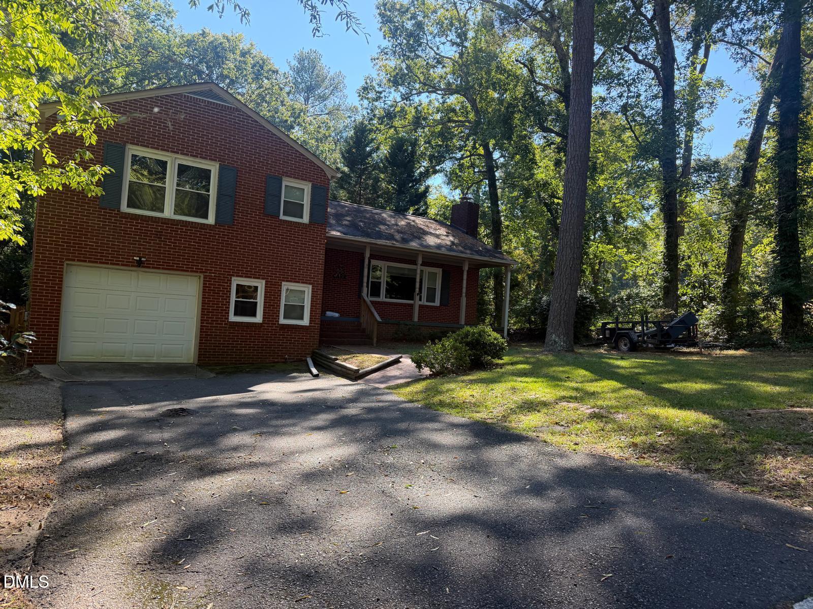 605 Carr Street — photo