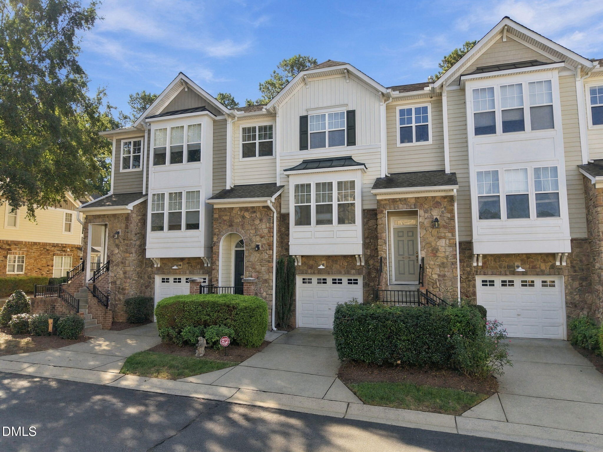 5011 Lady Of The Lake Drive — photo