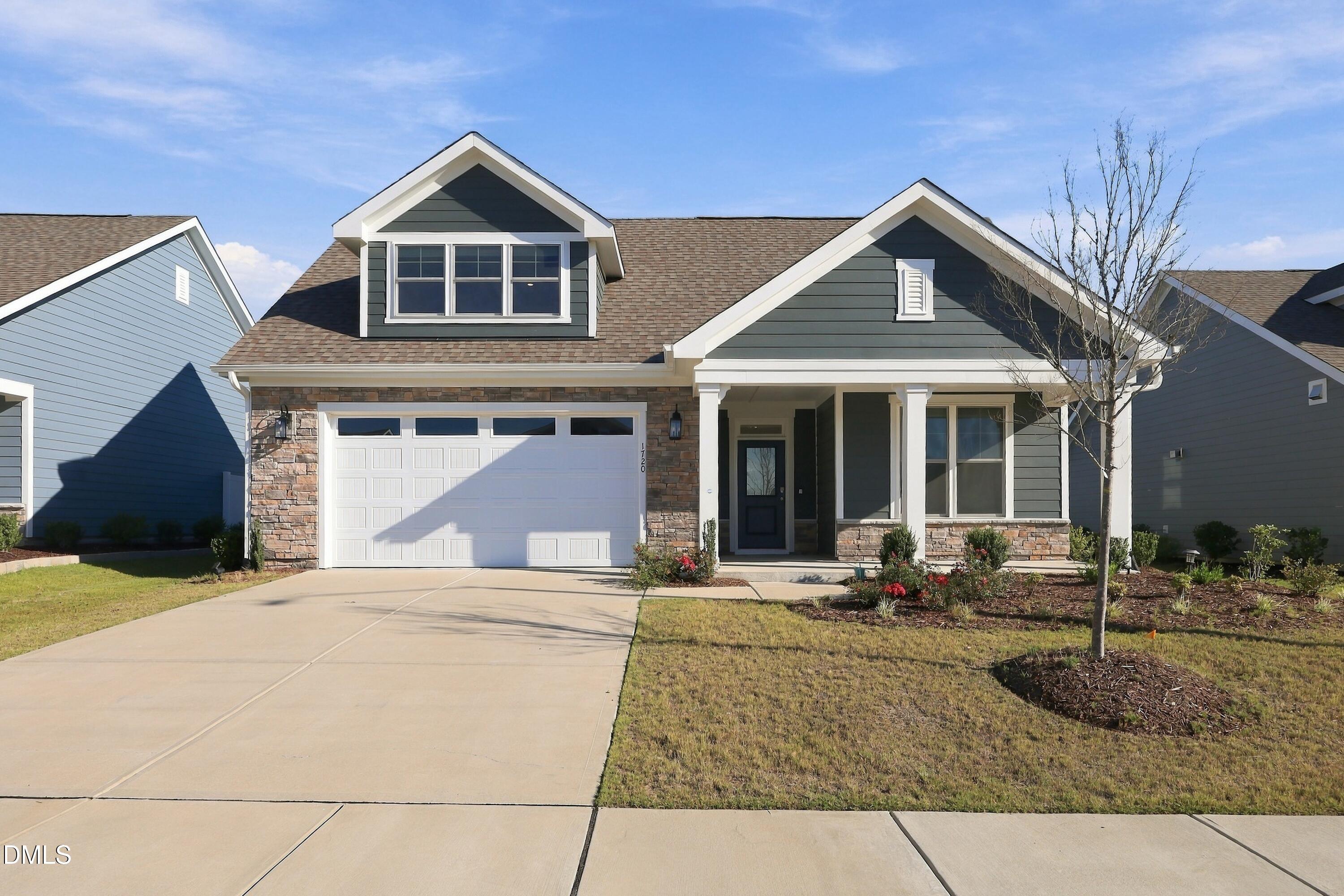1720 Pinecliff Court — photo