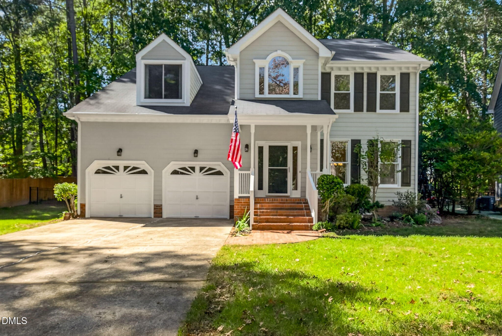 2109 Carriage Way — photo