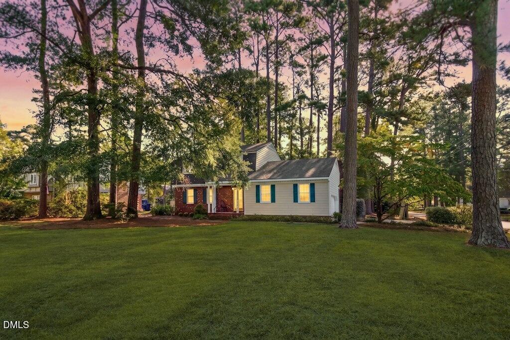 1215 S Crescent Drive — photo