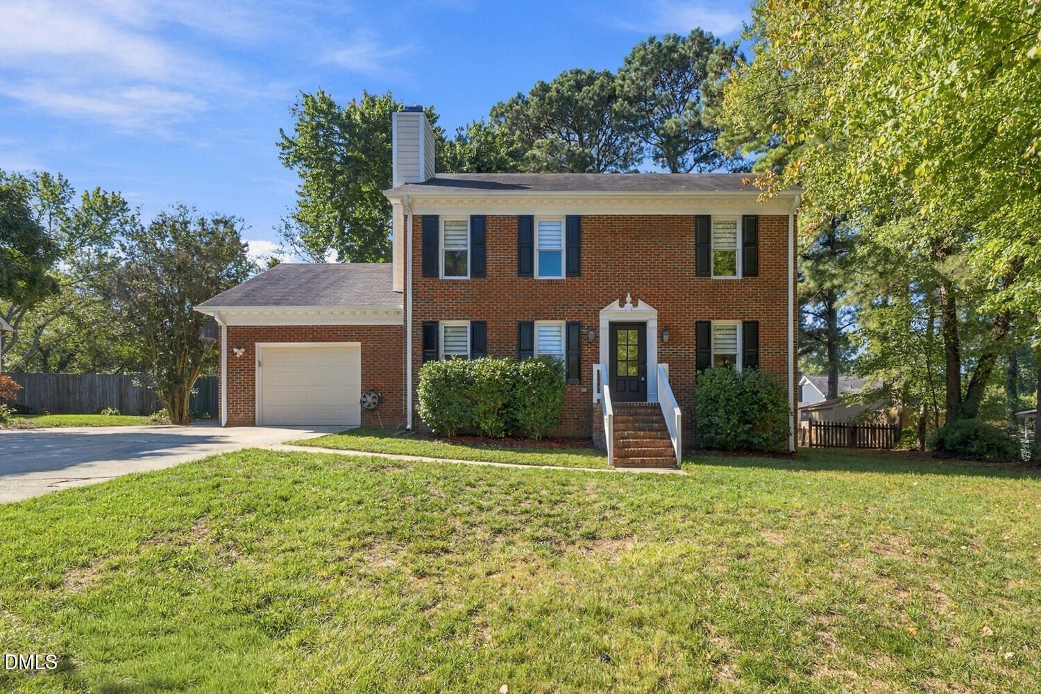 105 Pinewood Drive — photo