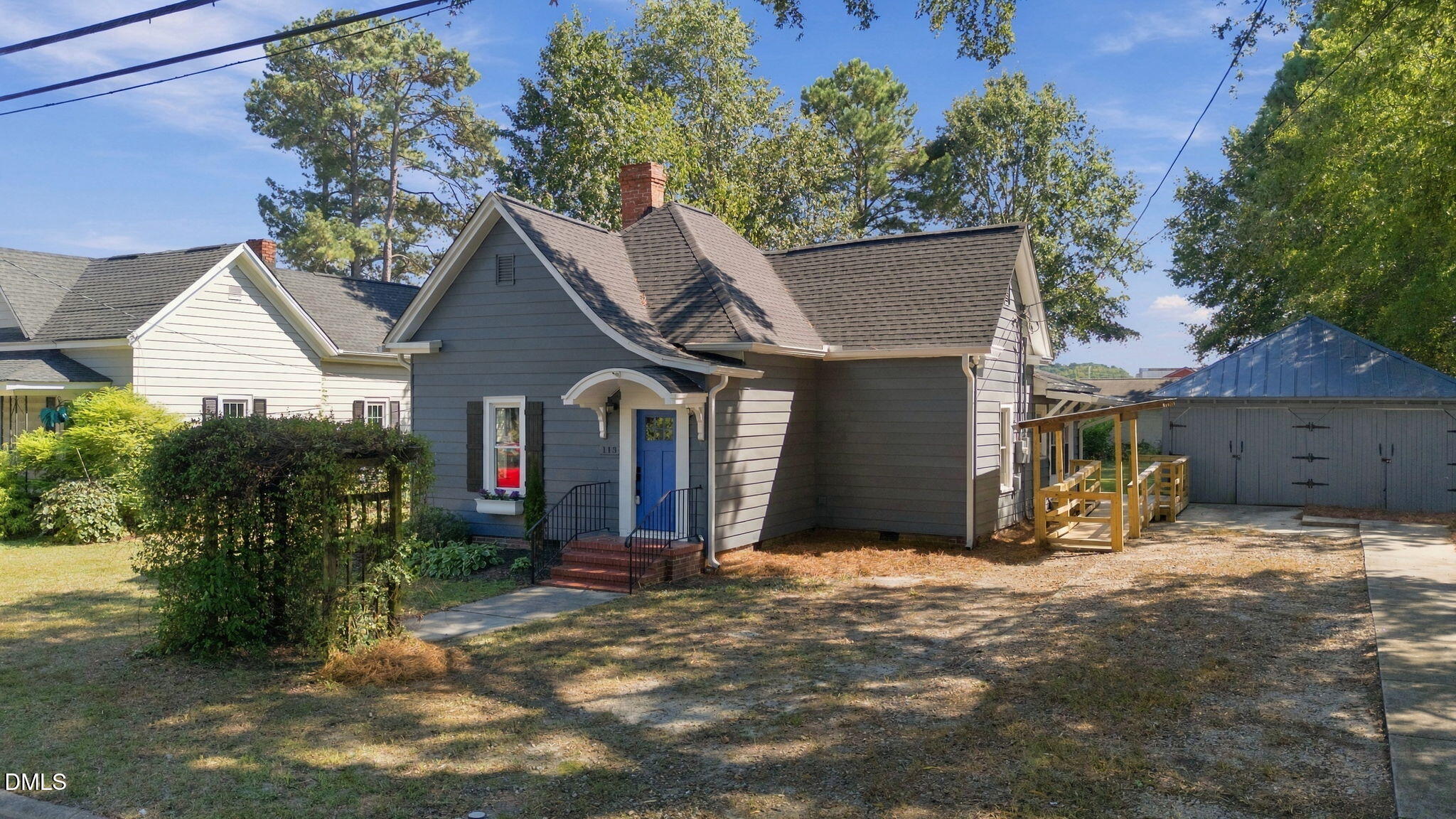 113 W Sycamore Street — photo