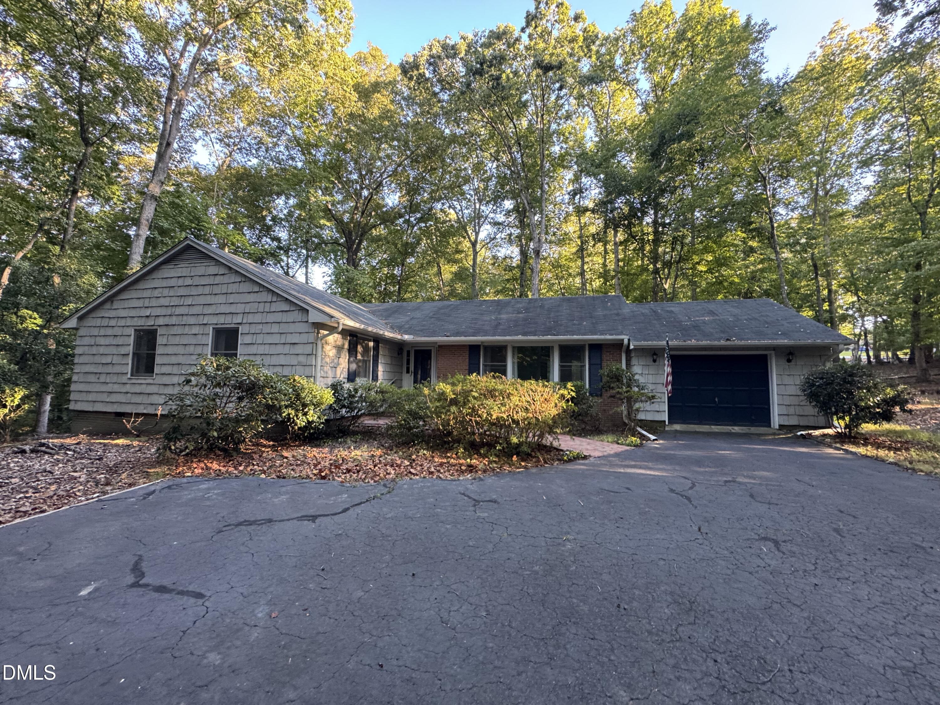 140 Holly Lane — photo