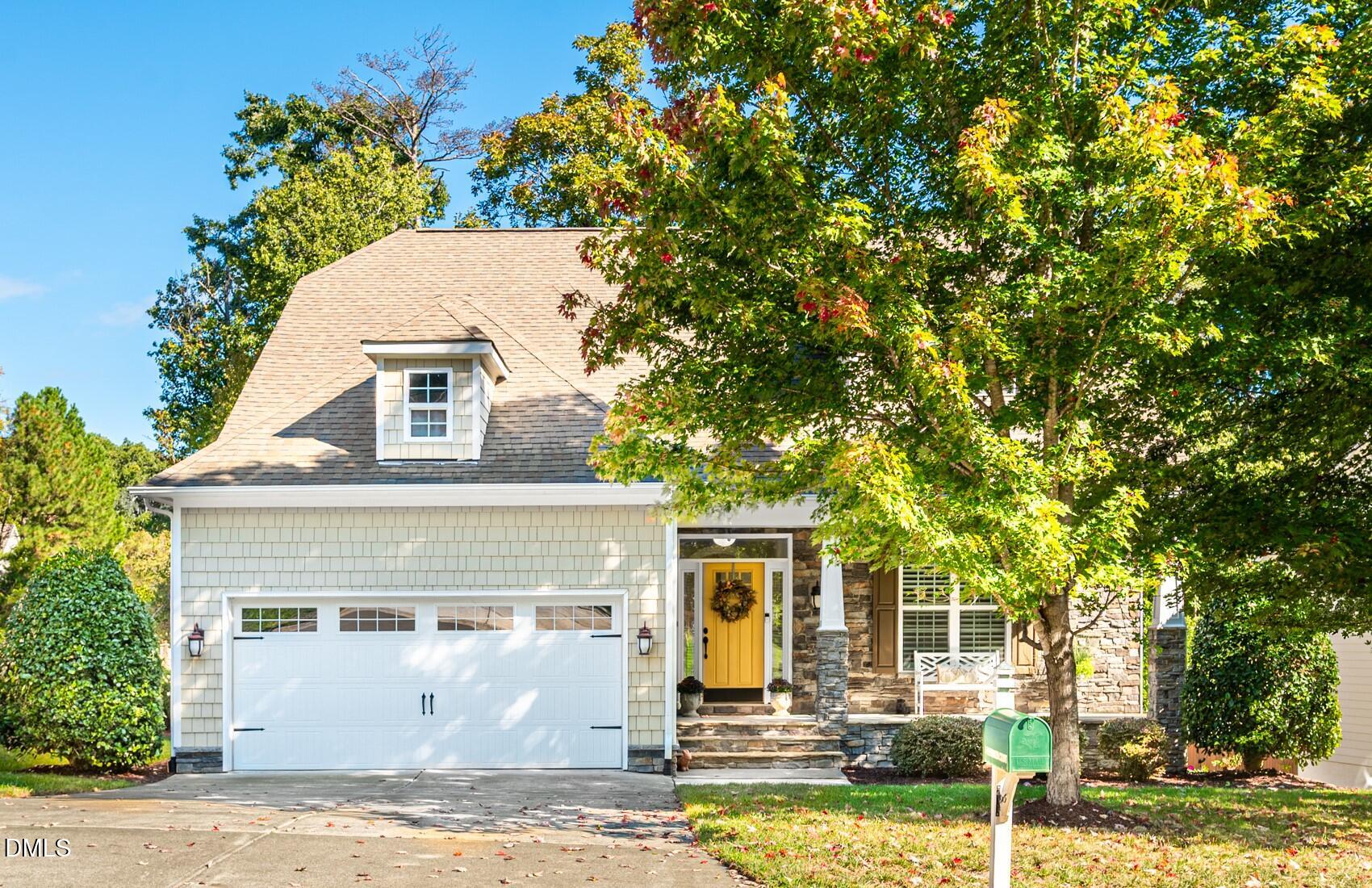 7 Persimmon Court — photo