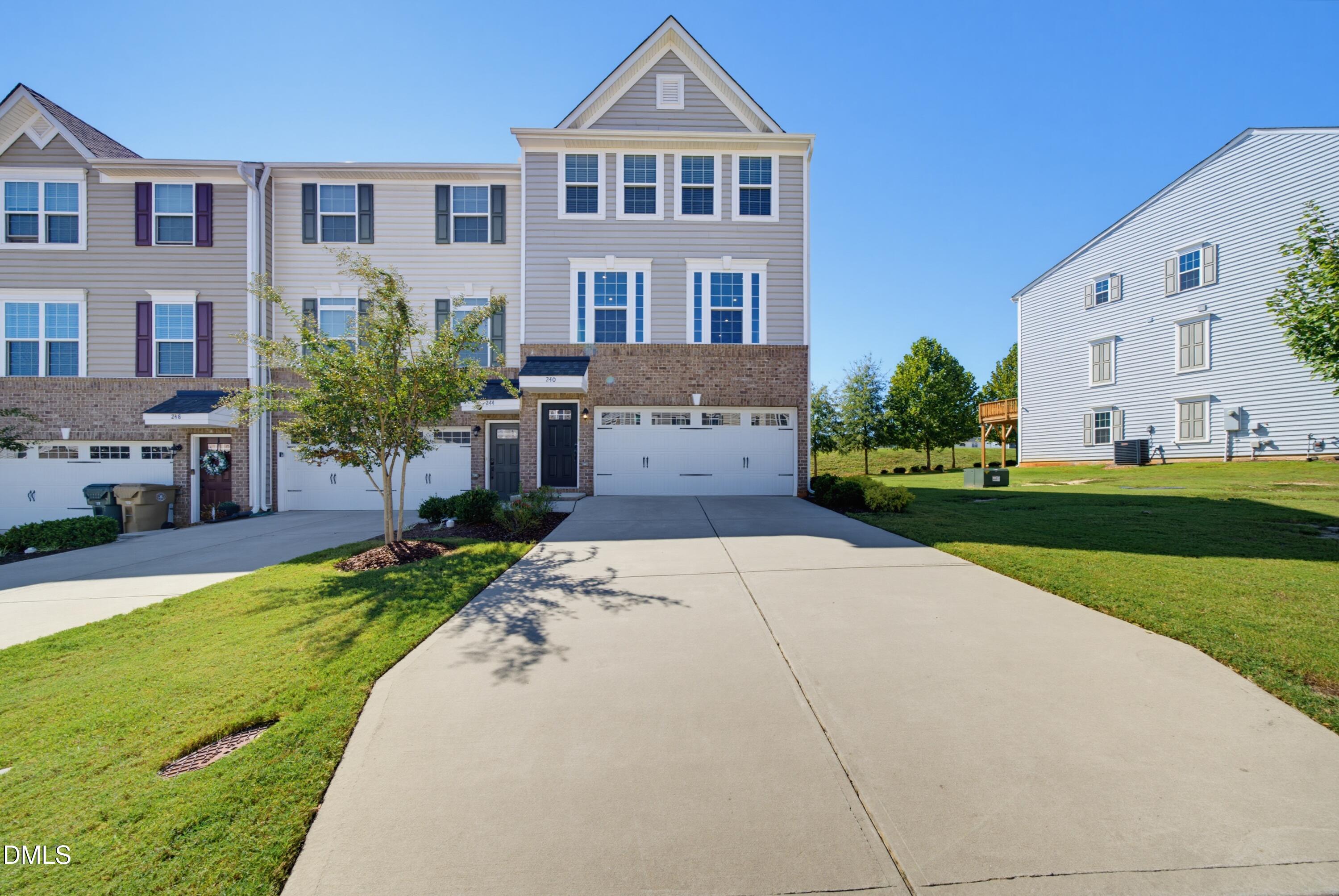 240 Misty Pike Drive — photo
