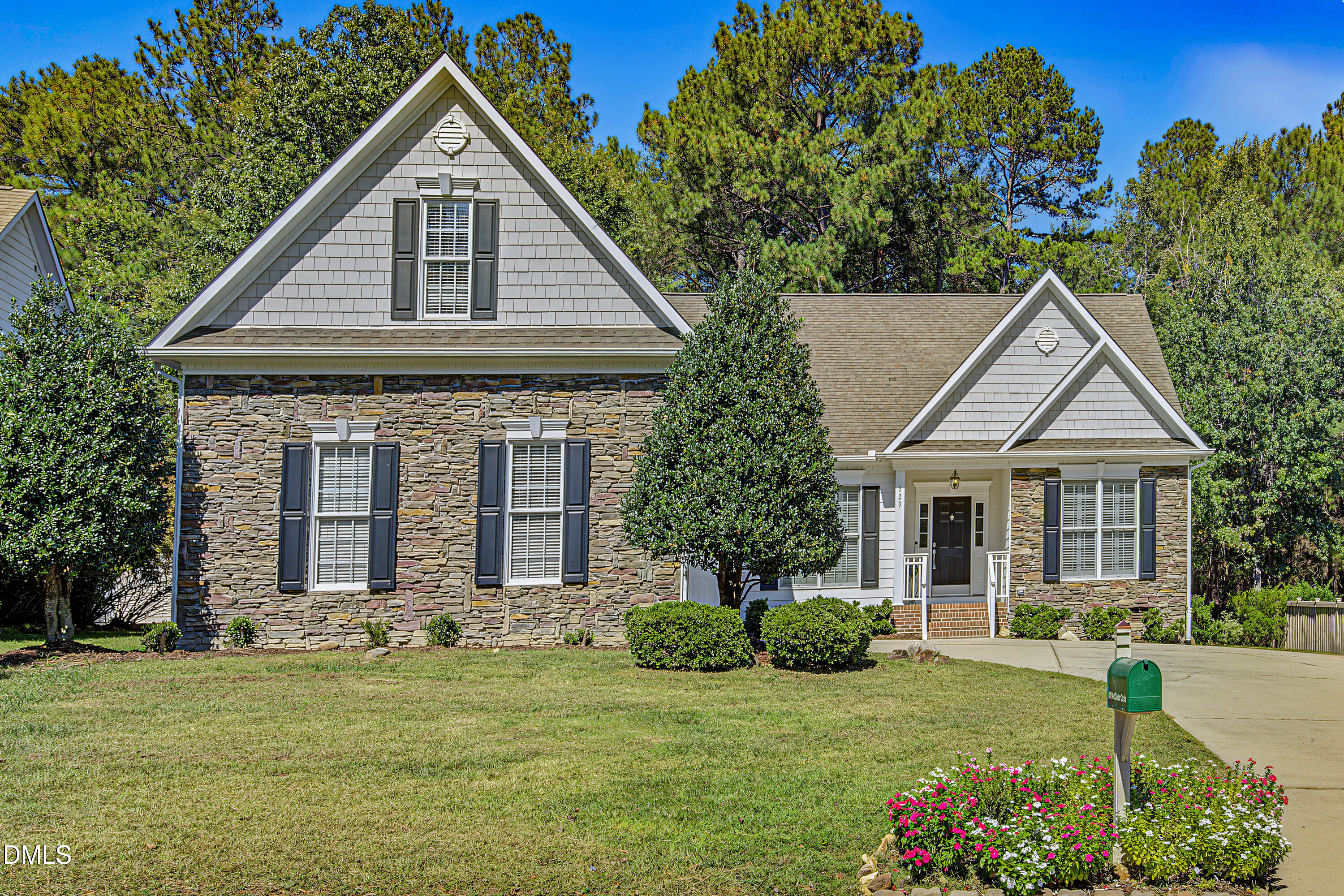 629 Red Cedar Circle — photo