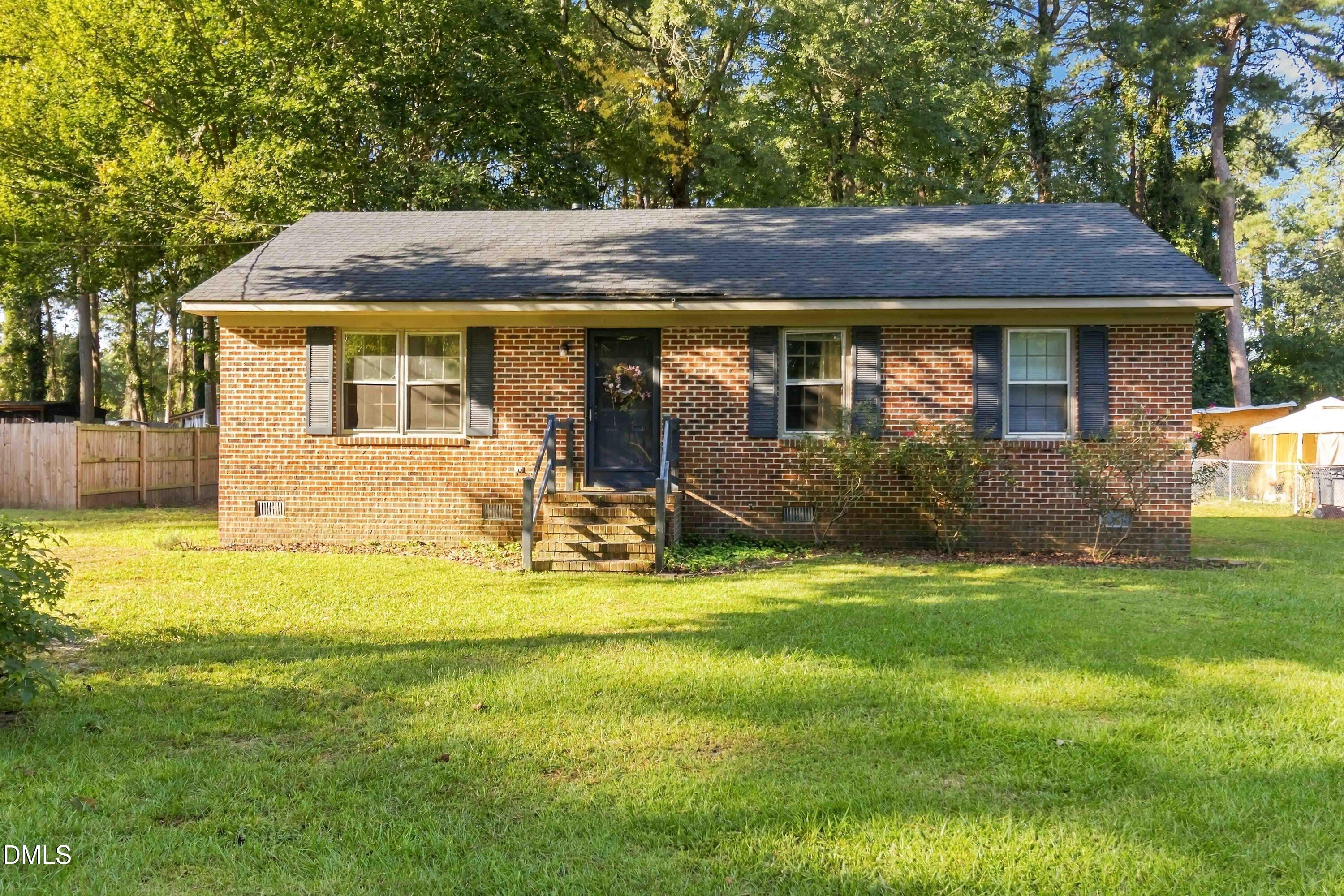 816 Evergreen Road — photo