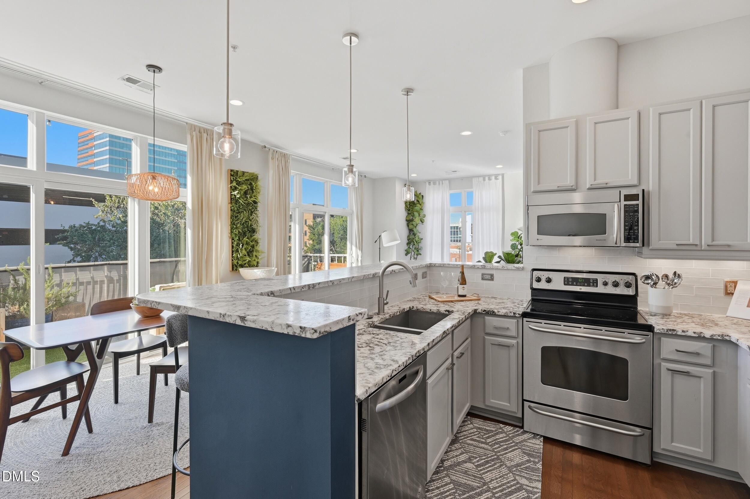 317 W Morgan Street Unit 200 — photo