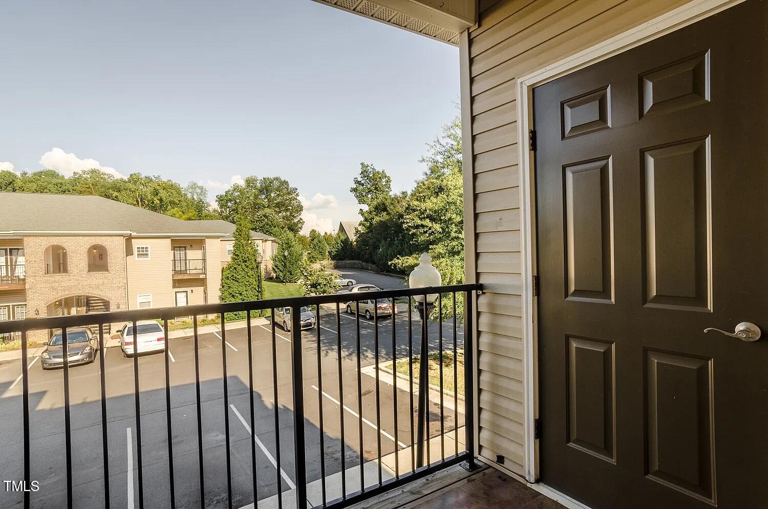100 Thornton Court Unit H — photo