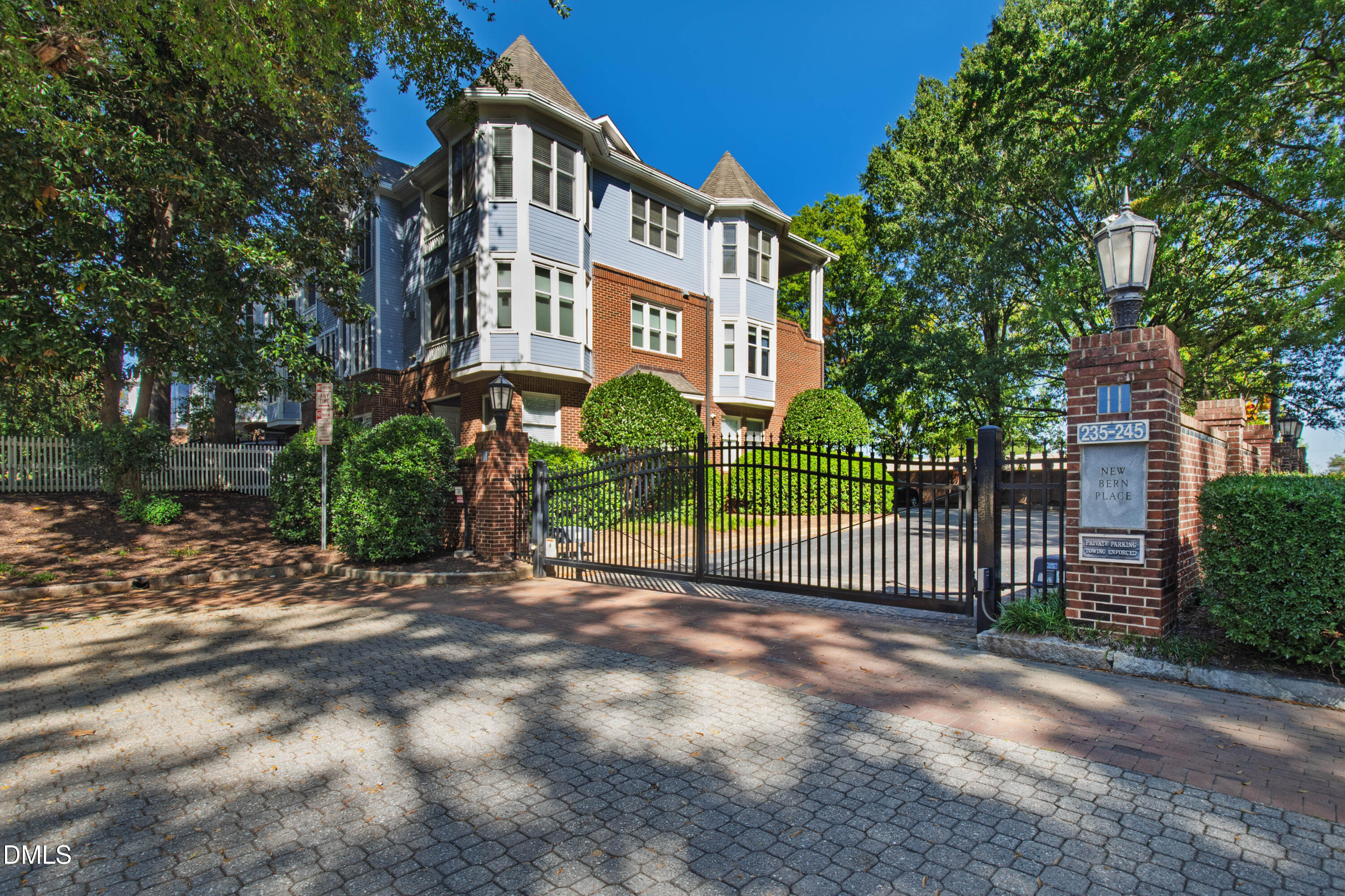 243 New Bern Place Unit 301 — photo