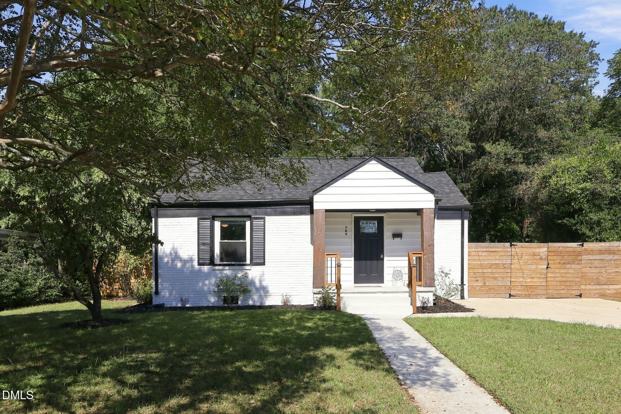 709 Brighton Road, Raleigh, NC 27610 — photo 2