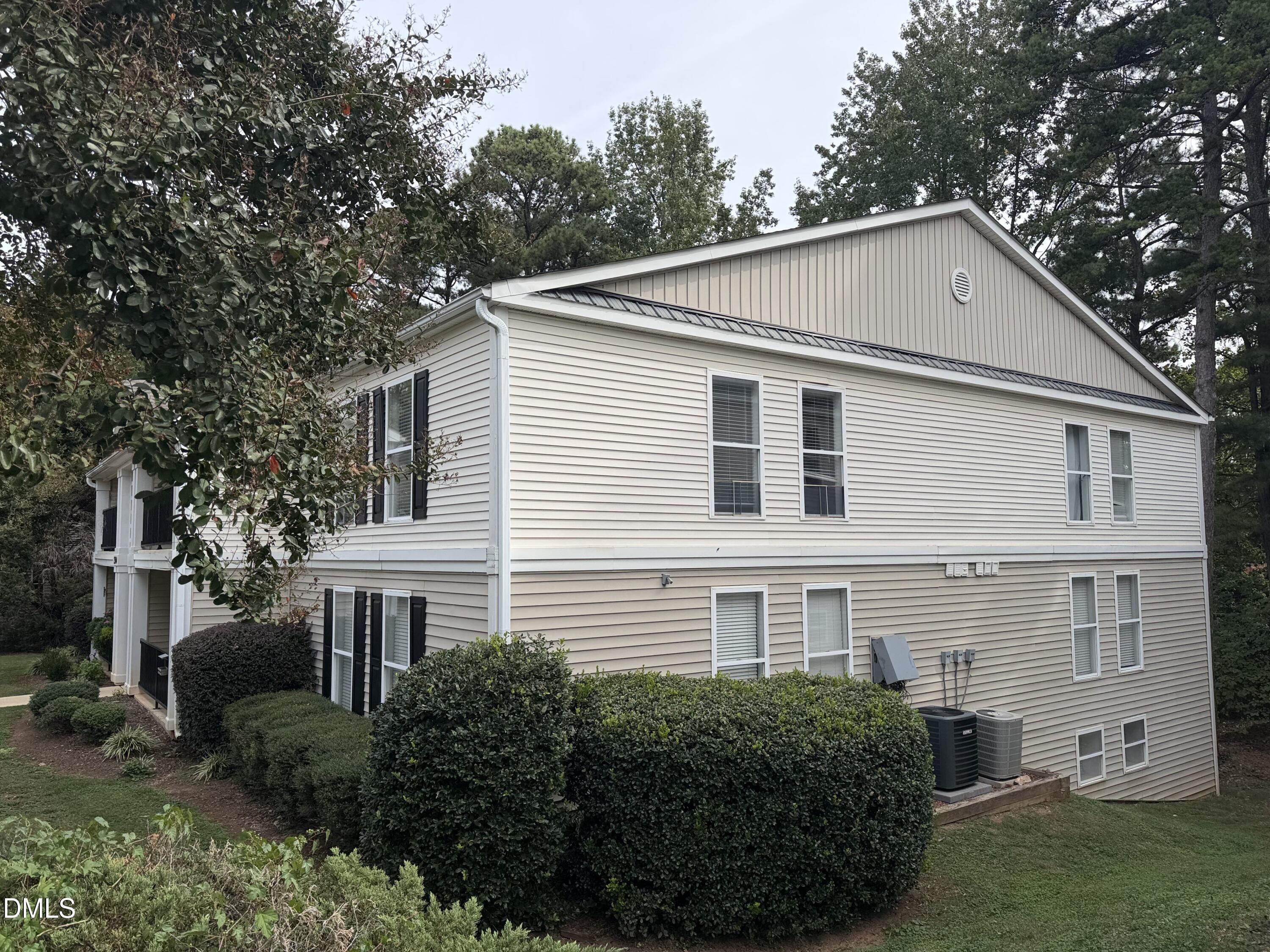 2304 Myron Drive Unit 202 — photo