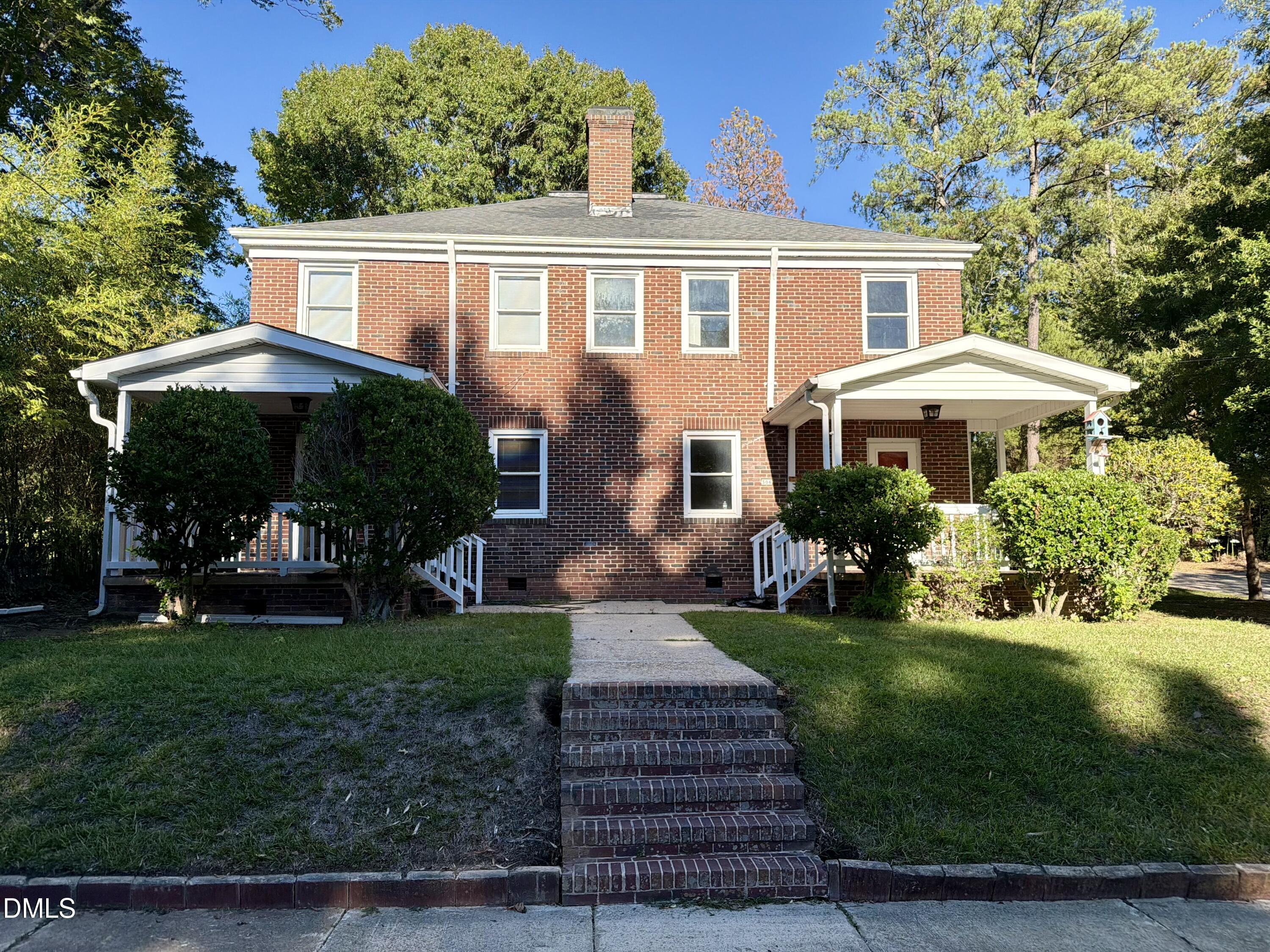 306 N Steele Street Unit a — photo