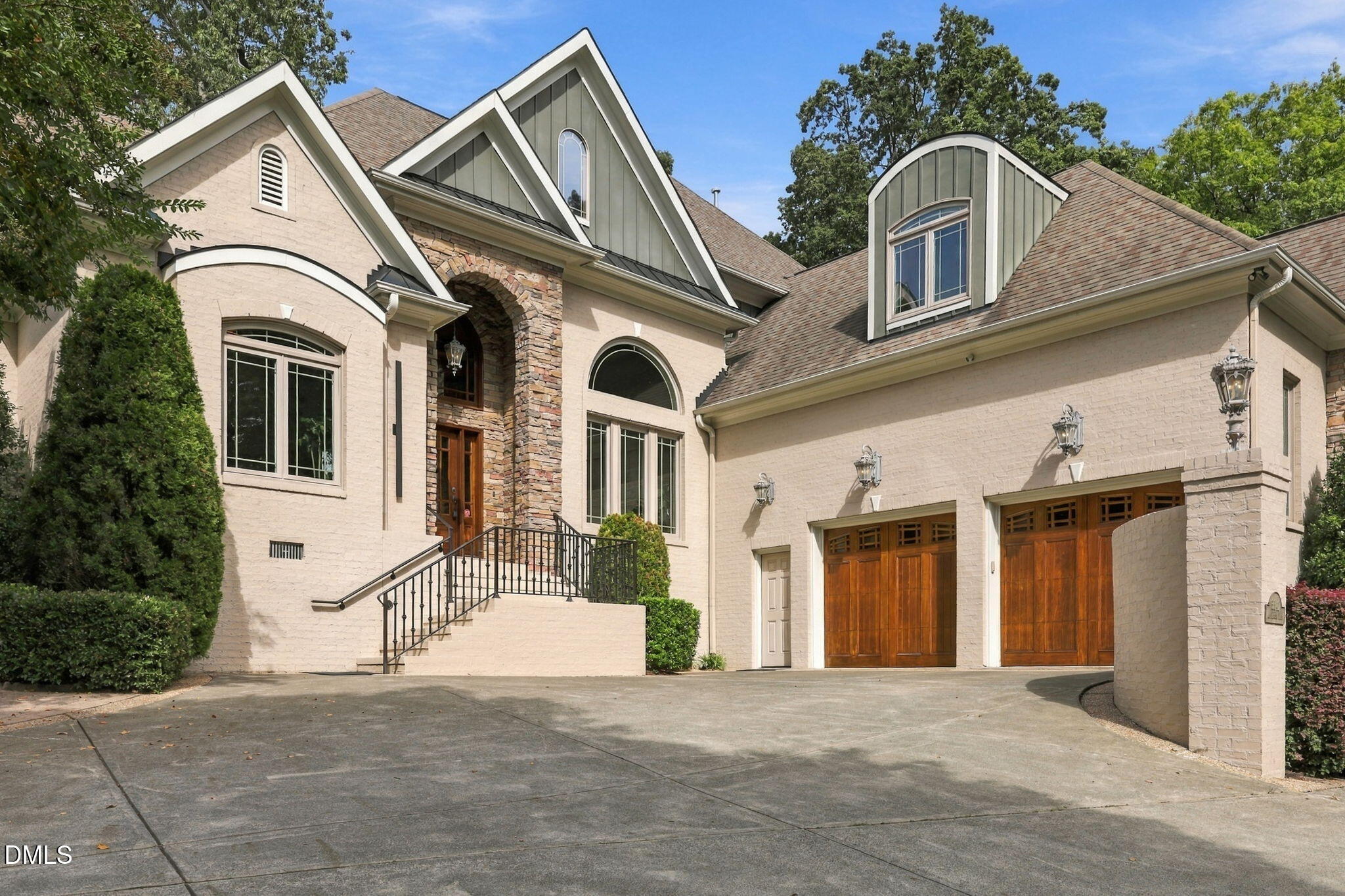 3342 Lake Boone Trail — photo