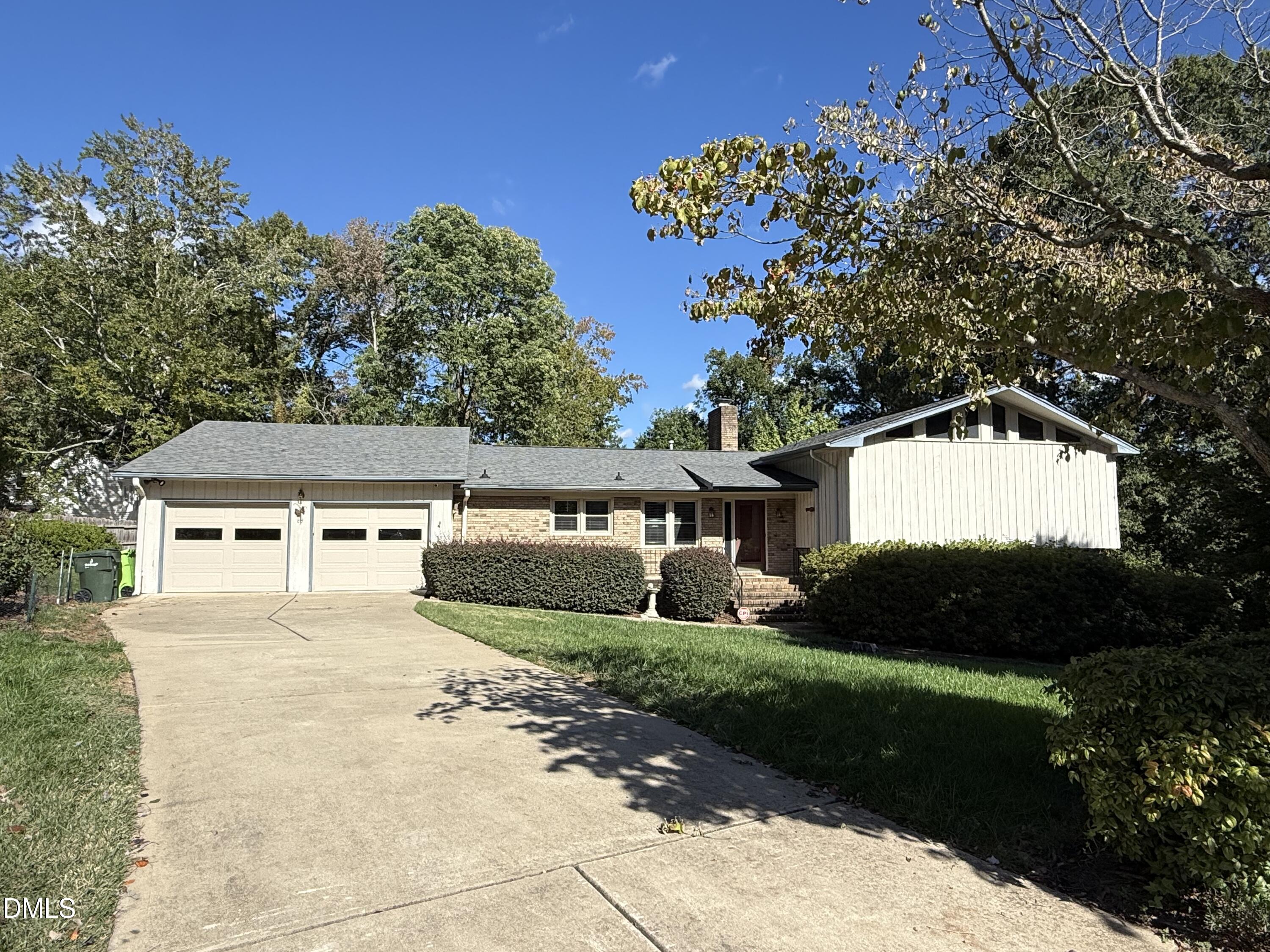 7604 Starling Court — photo