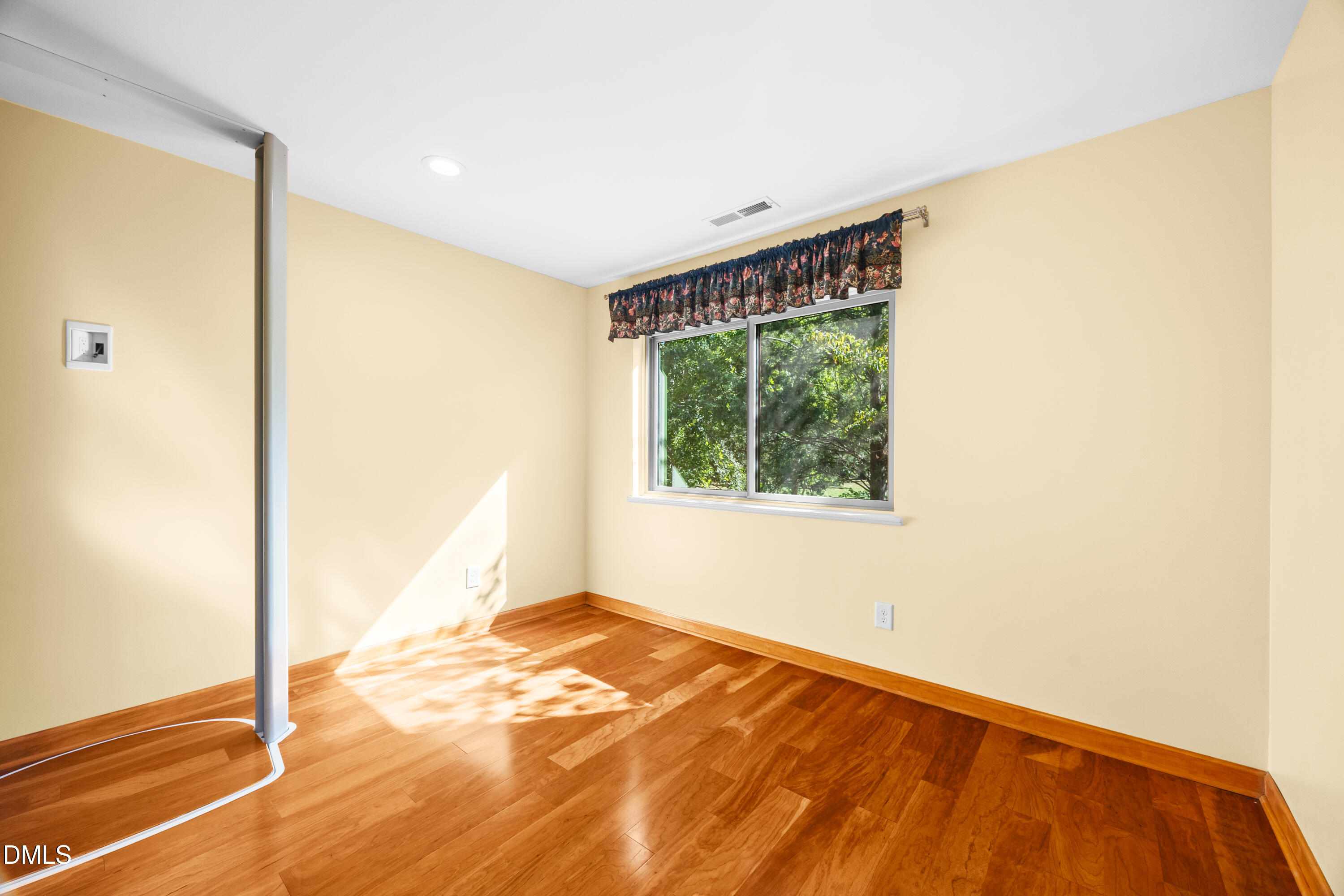 4100 Five Oaks Drive — photo