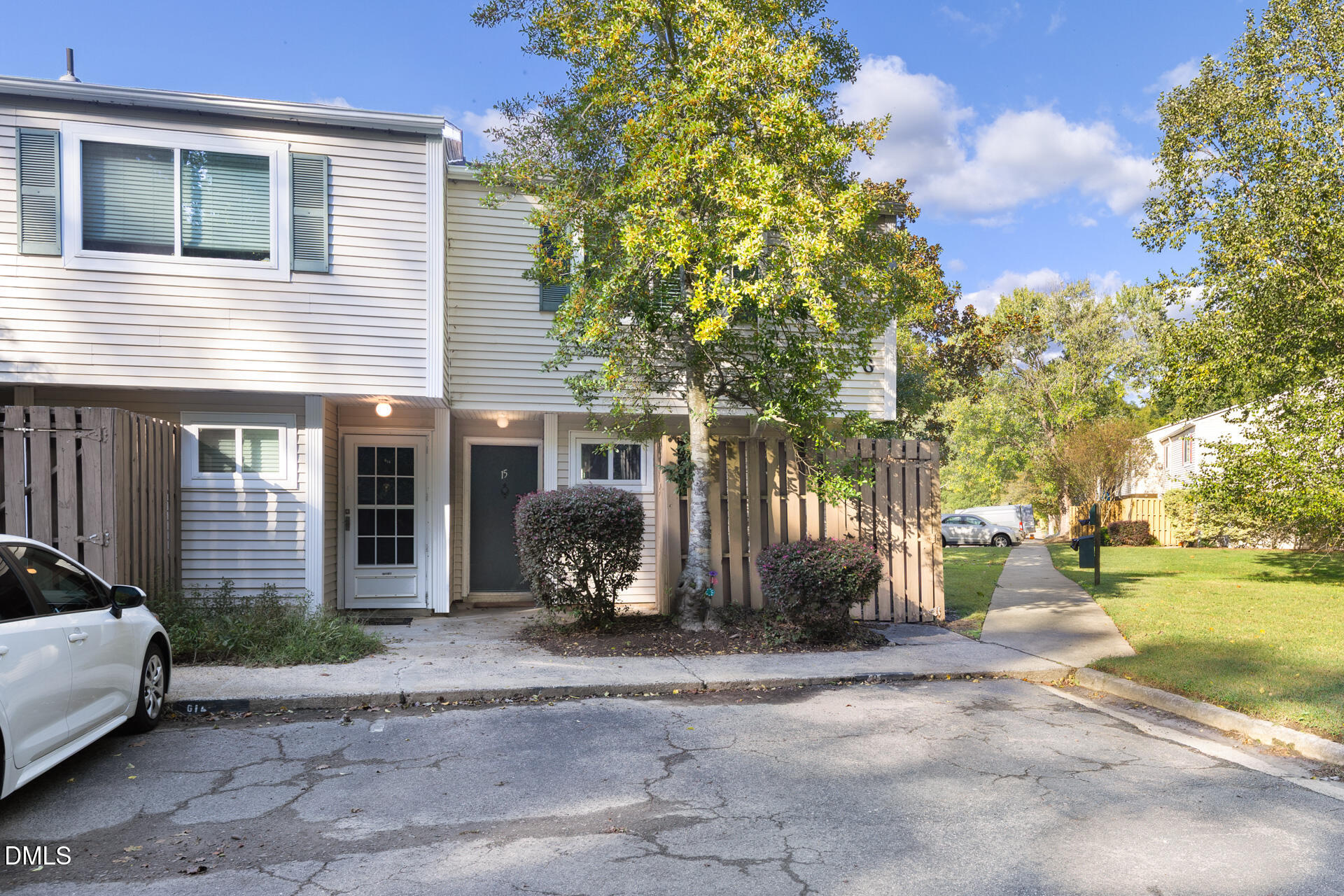 220 Elizabeth Street Apt G15 — photo