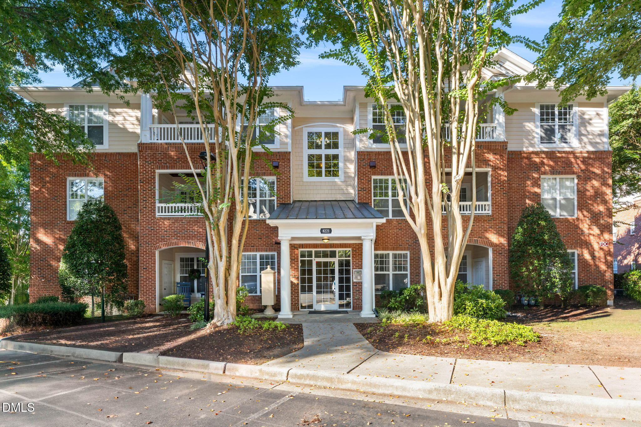 8221 Allyns Landing Way — photo