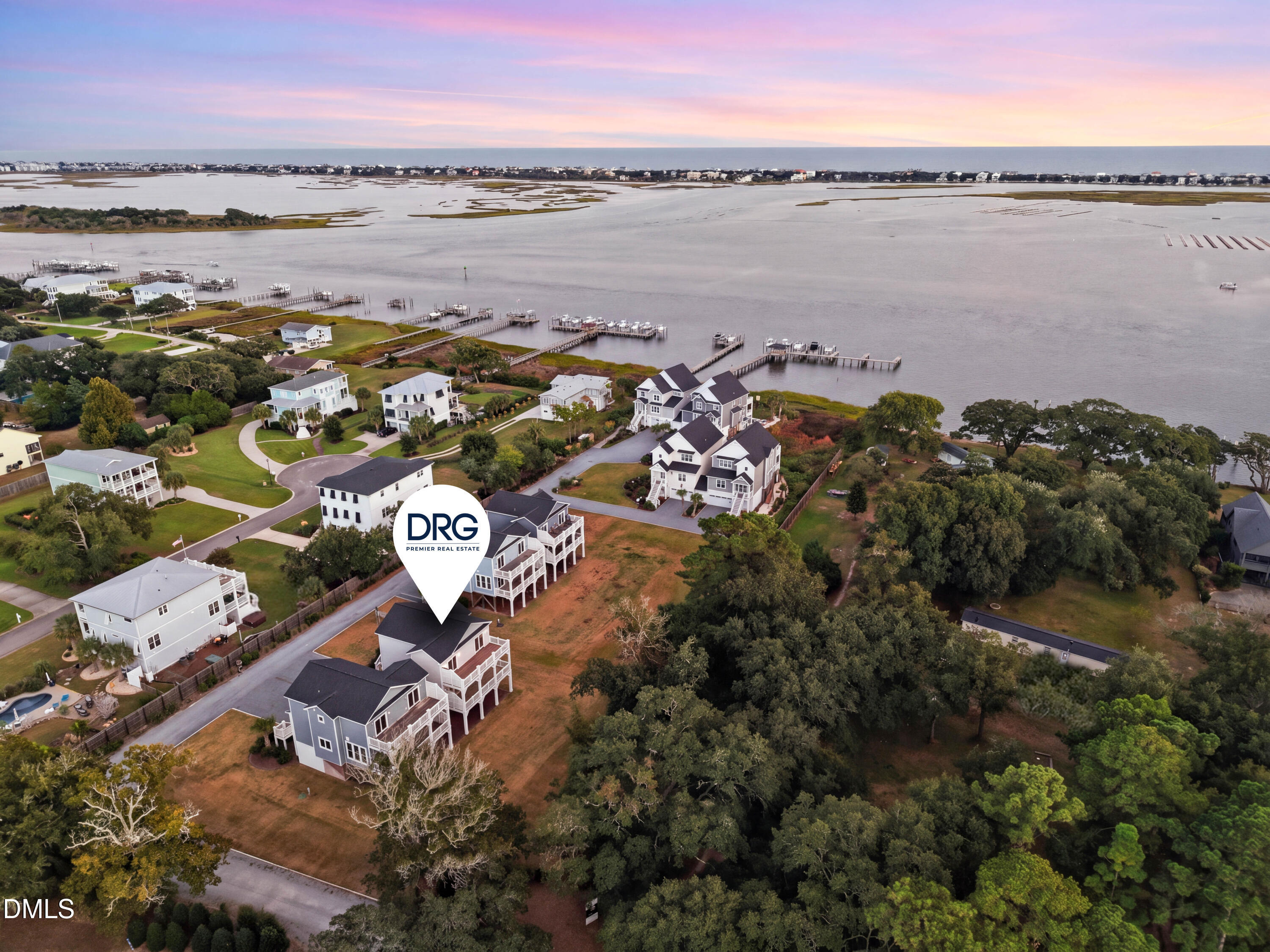 52 Pier View Court — photo