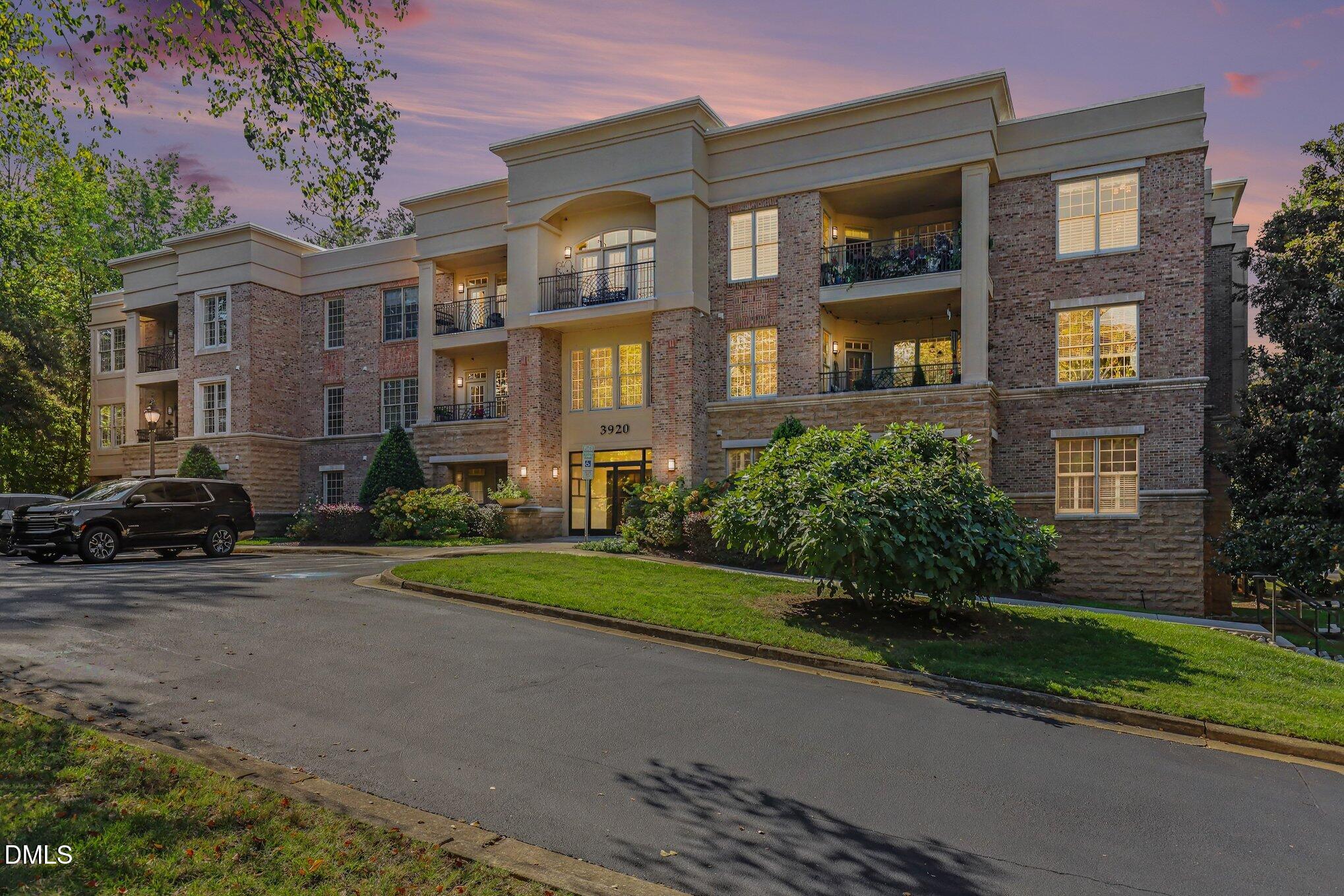 3920 Essex Garden Lane Unit 204 — photo
