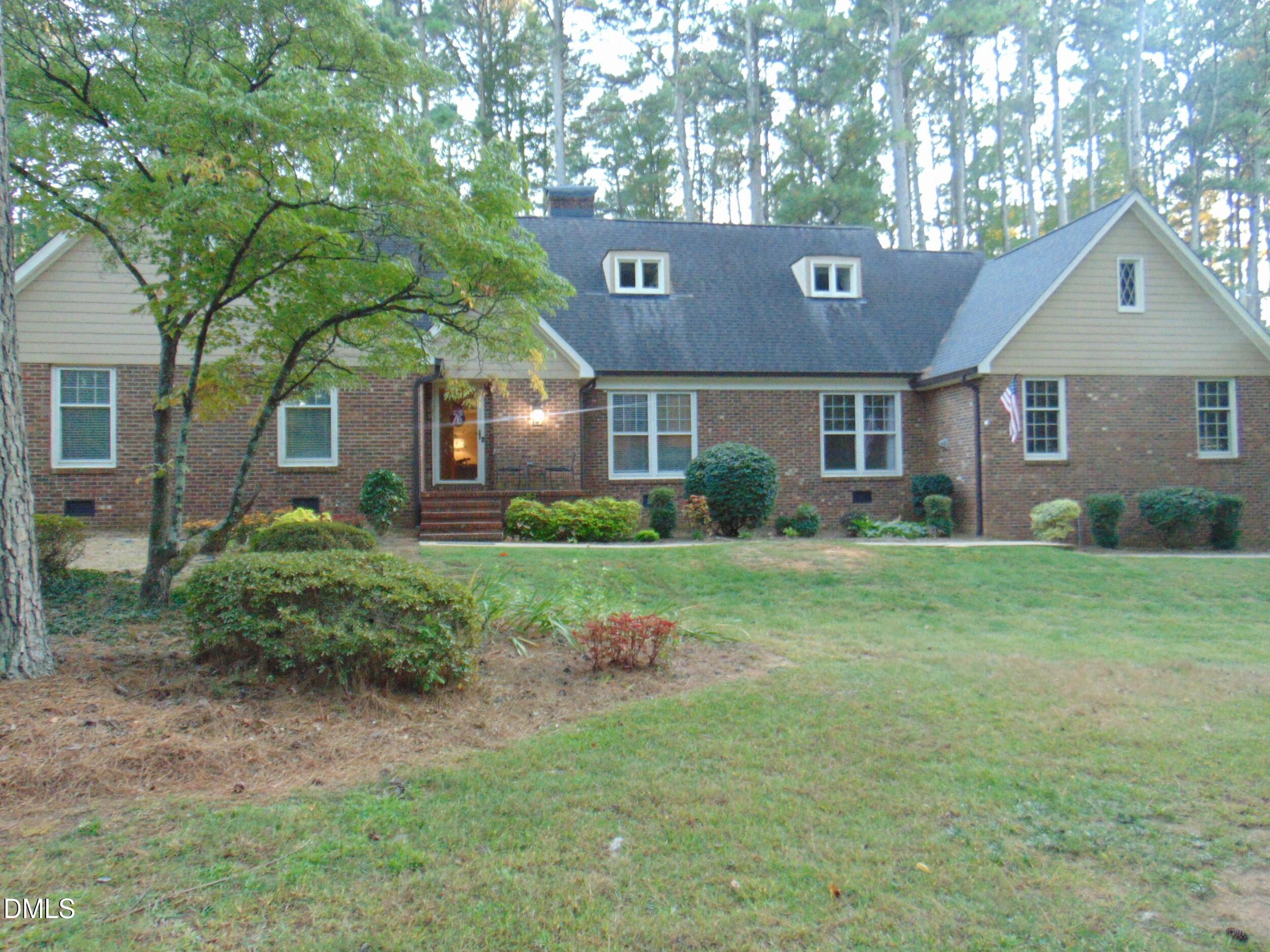 1755 Parker Lane — photo