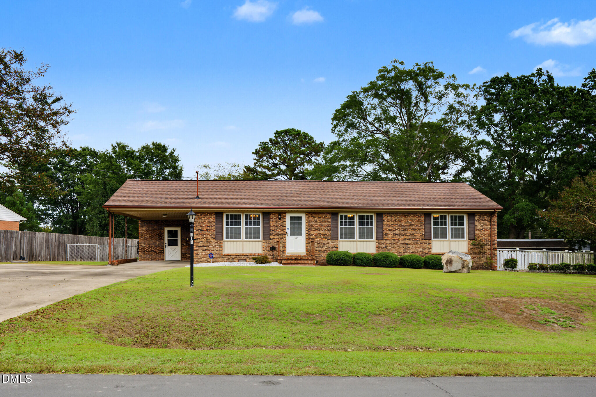 212 E Westwood Drive — photo